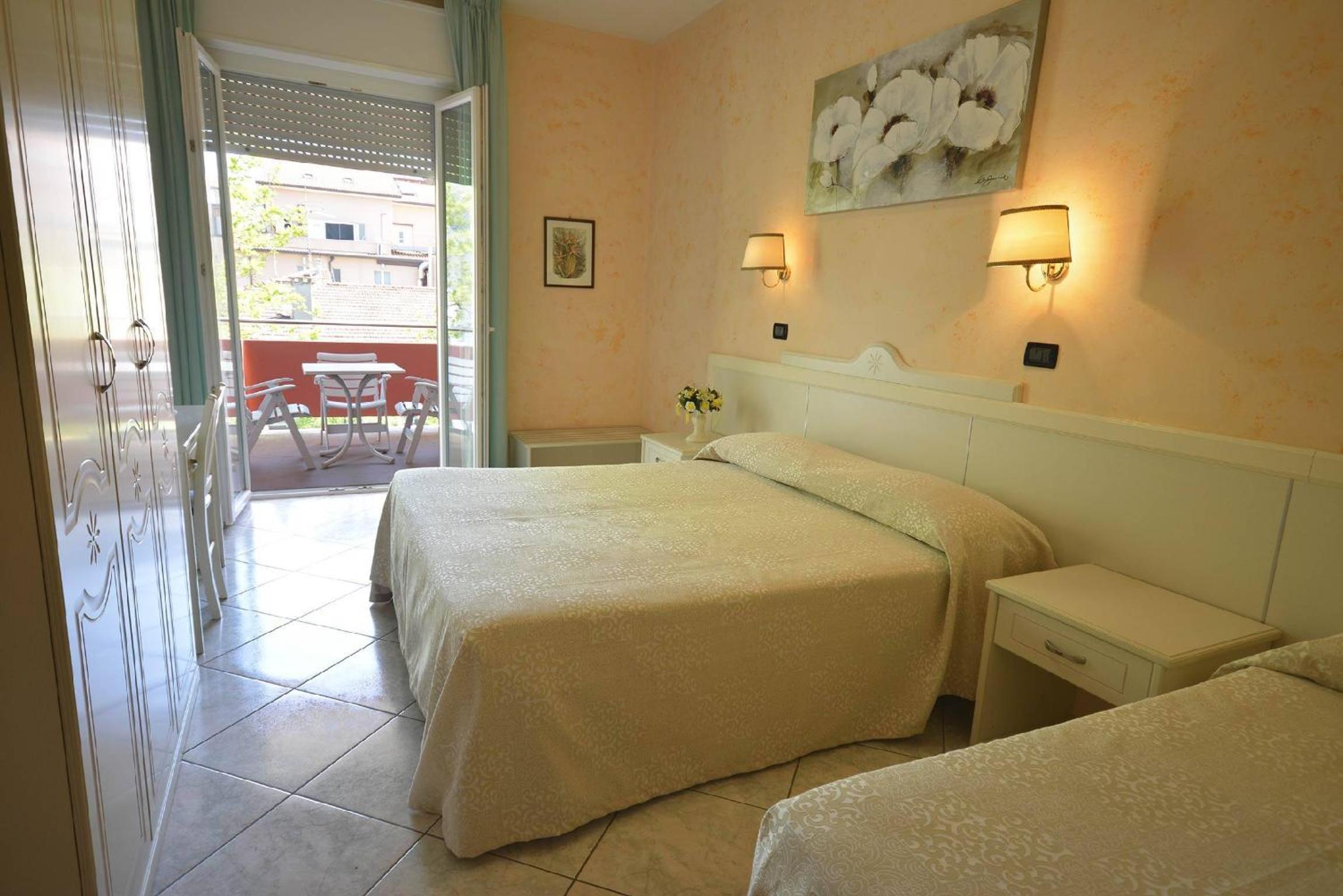 Triple Room with Balcony photo 1
