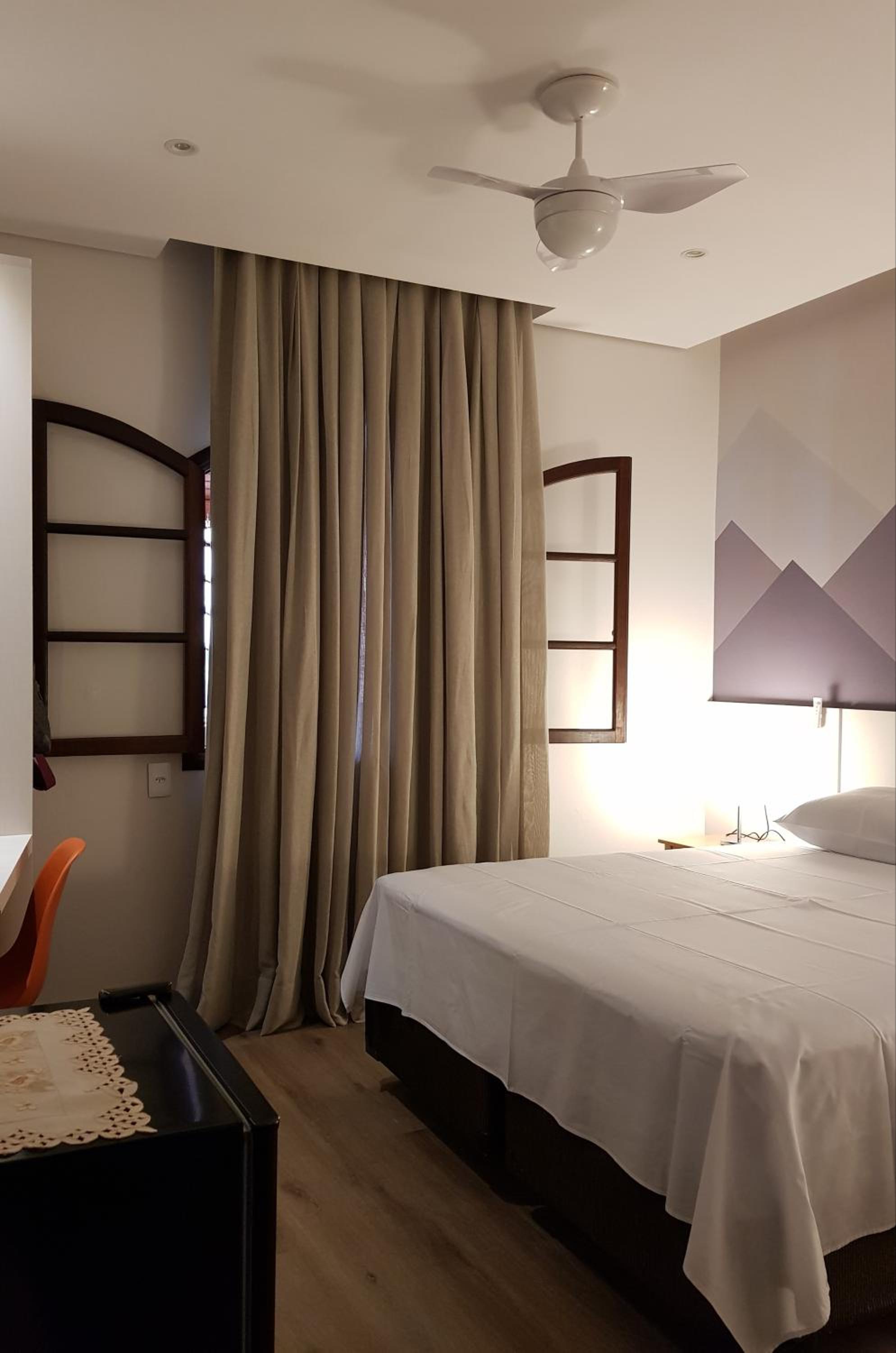 Queen Suite - Photo 21
