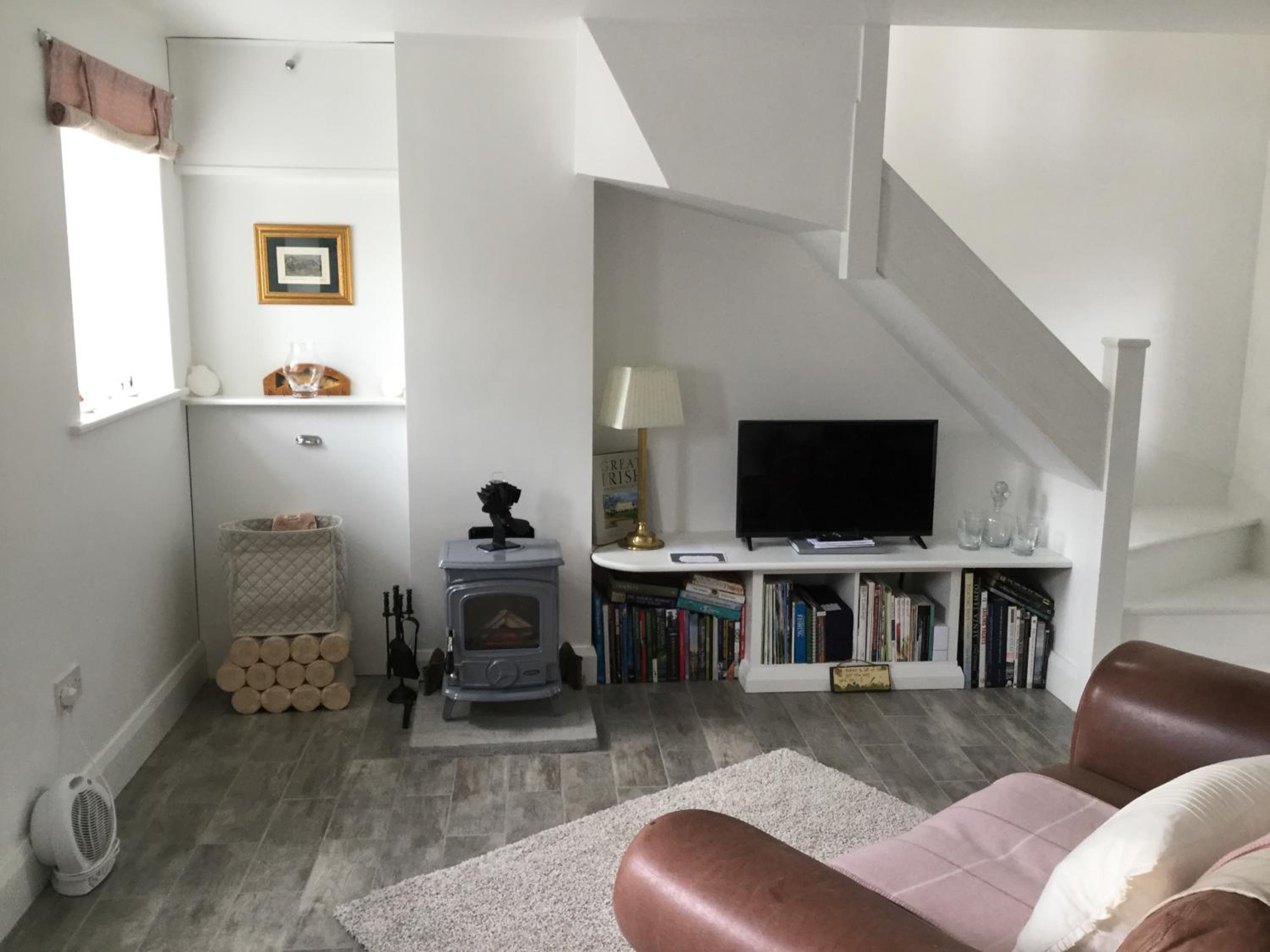 One-Bedroom House - Photo 1