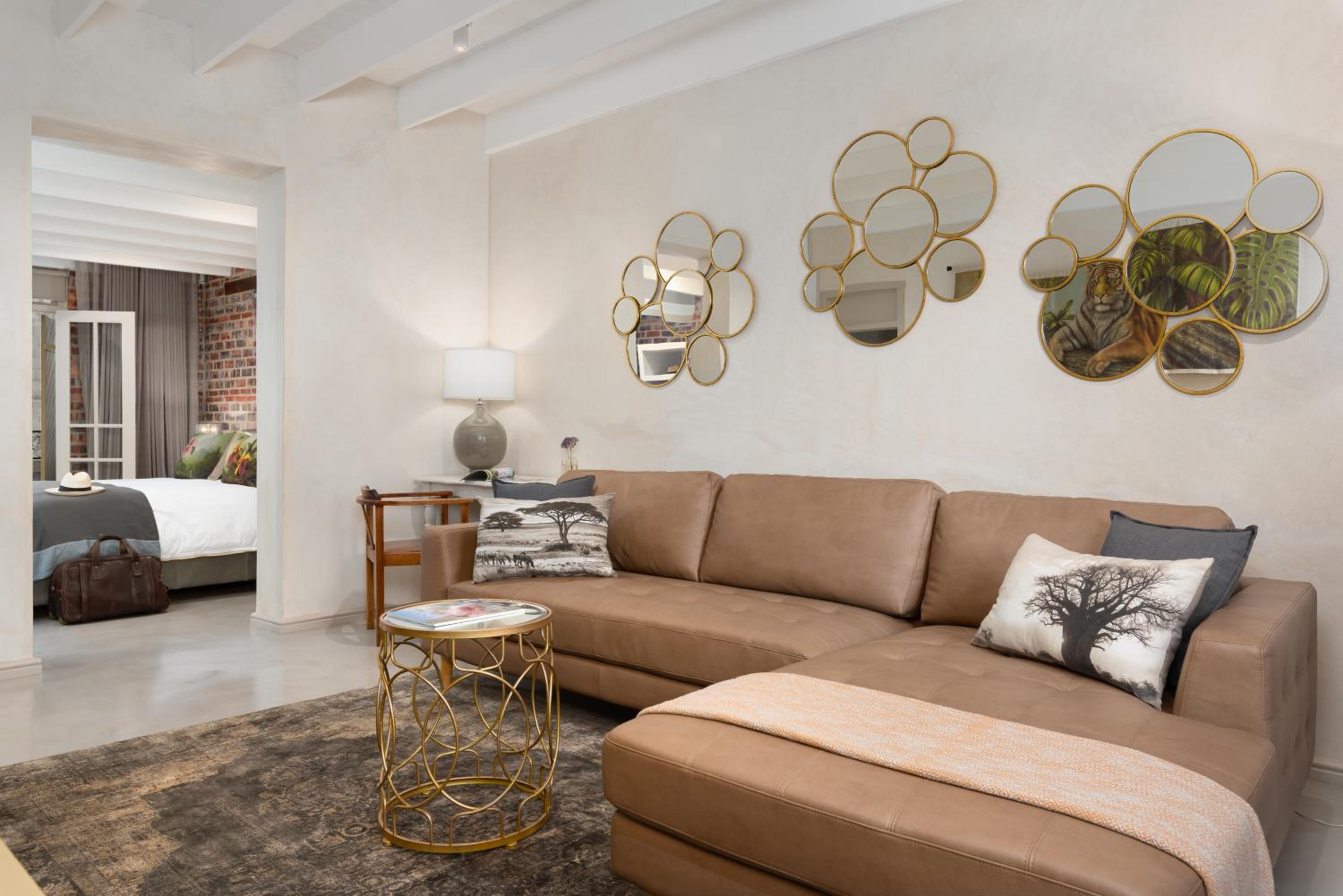 Junior Suite with Balcony photo 1