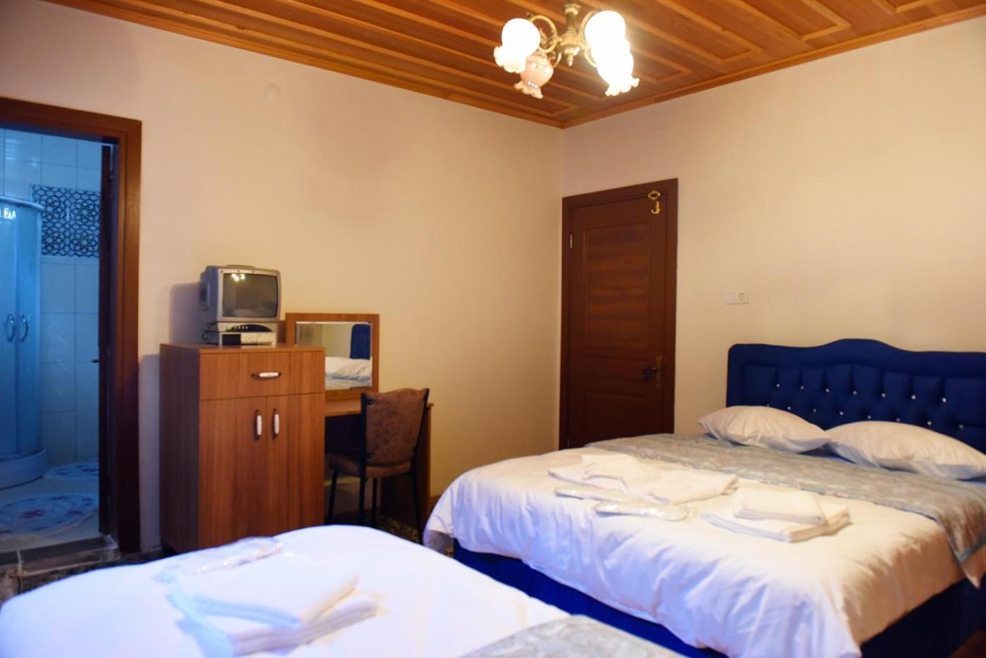 Triple Room with Garden View - Photo 2