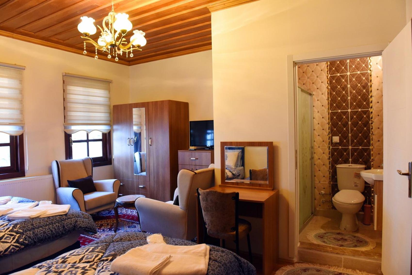 Triple Room - Photo 10