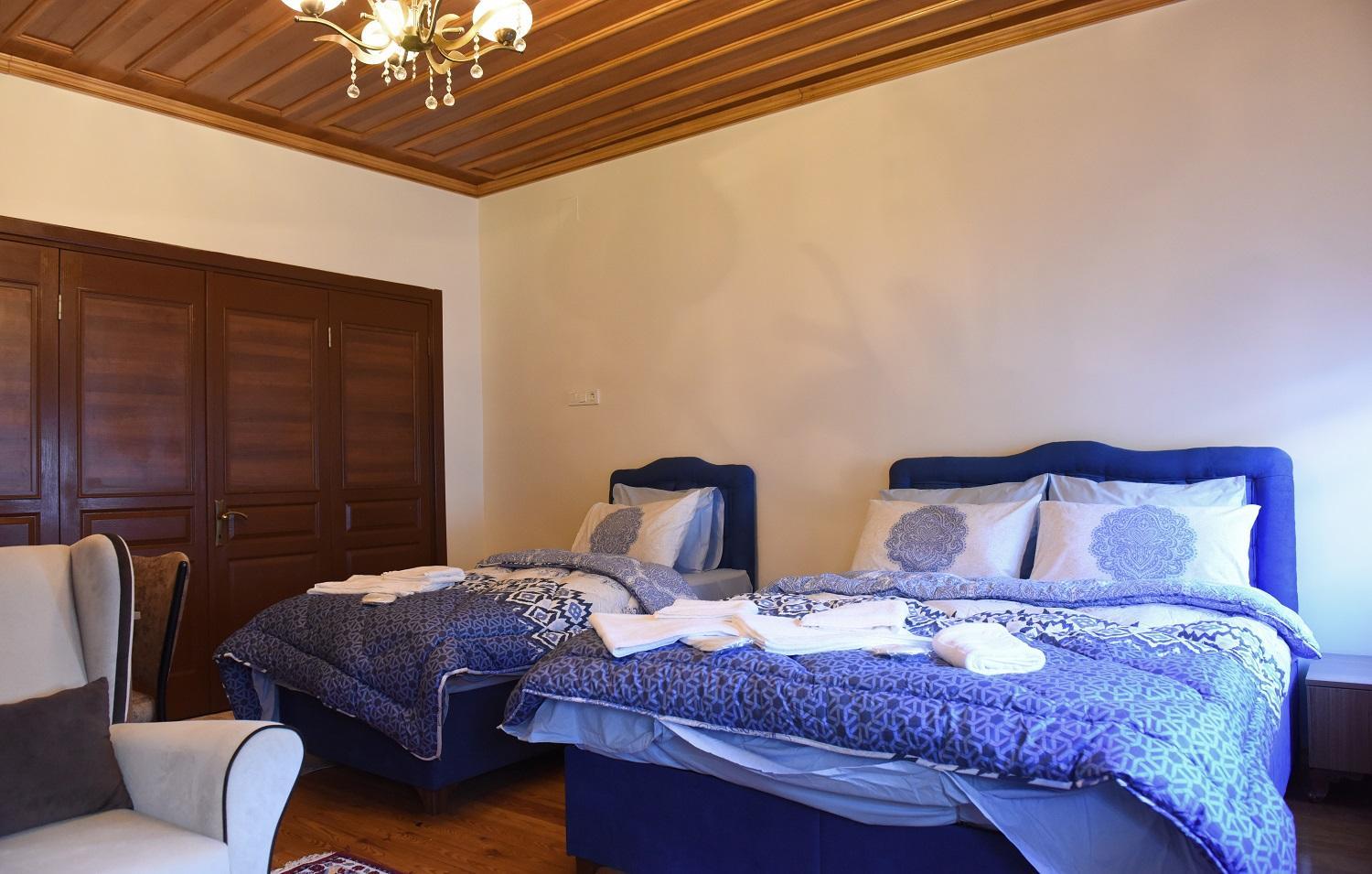 Triple Room - Photo 9