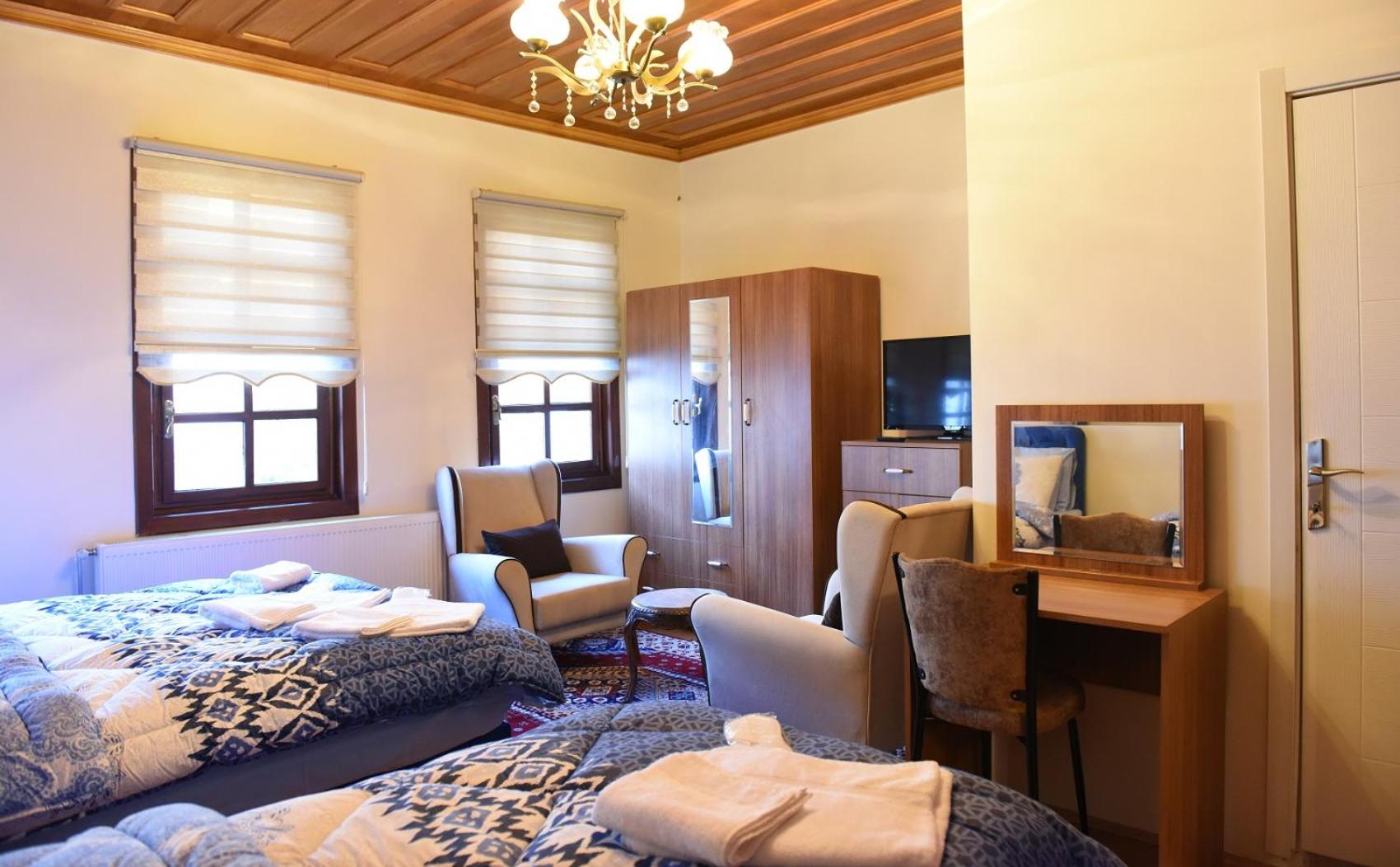 Triple Room - Photo 7