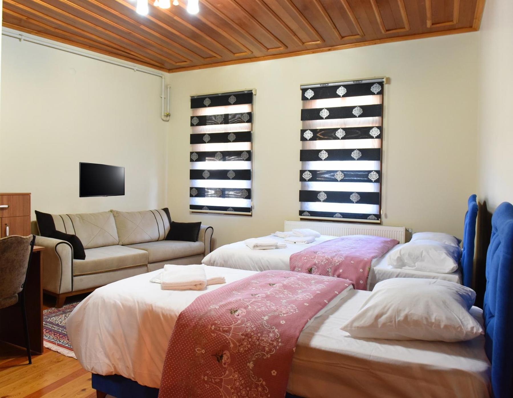 Triple Room - Photo 11