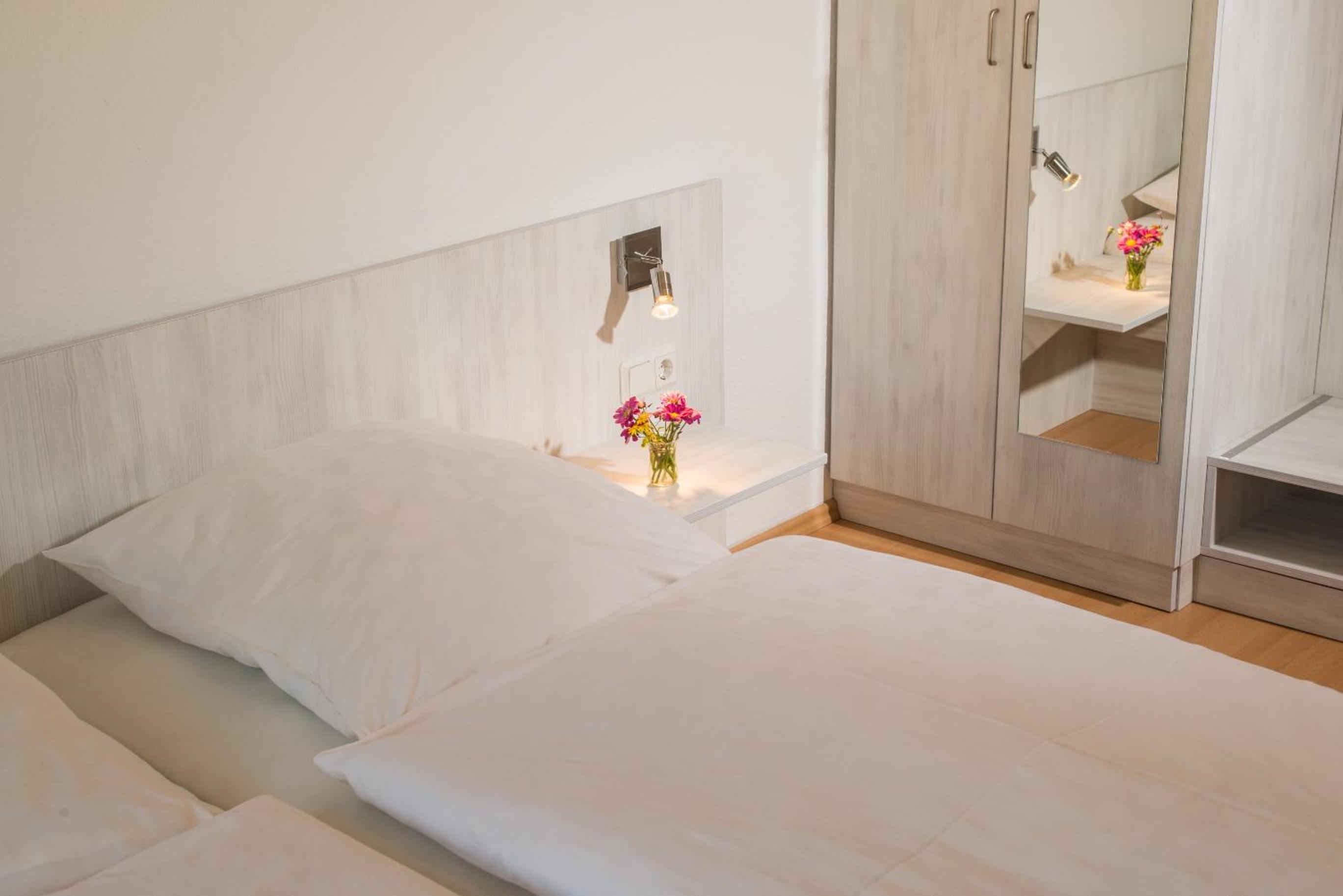 Double Room - Photo 14