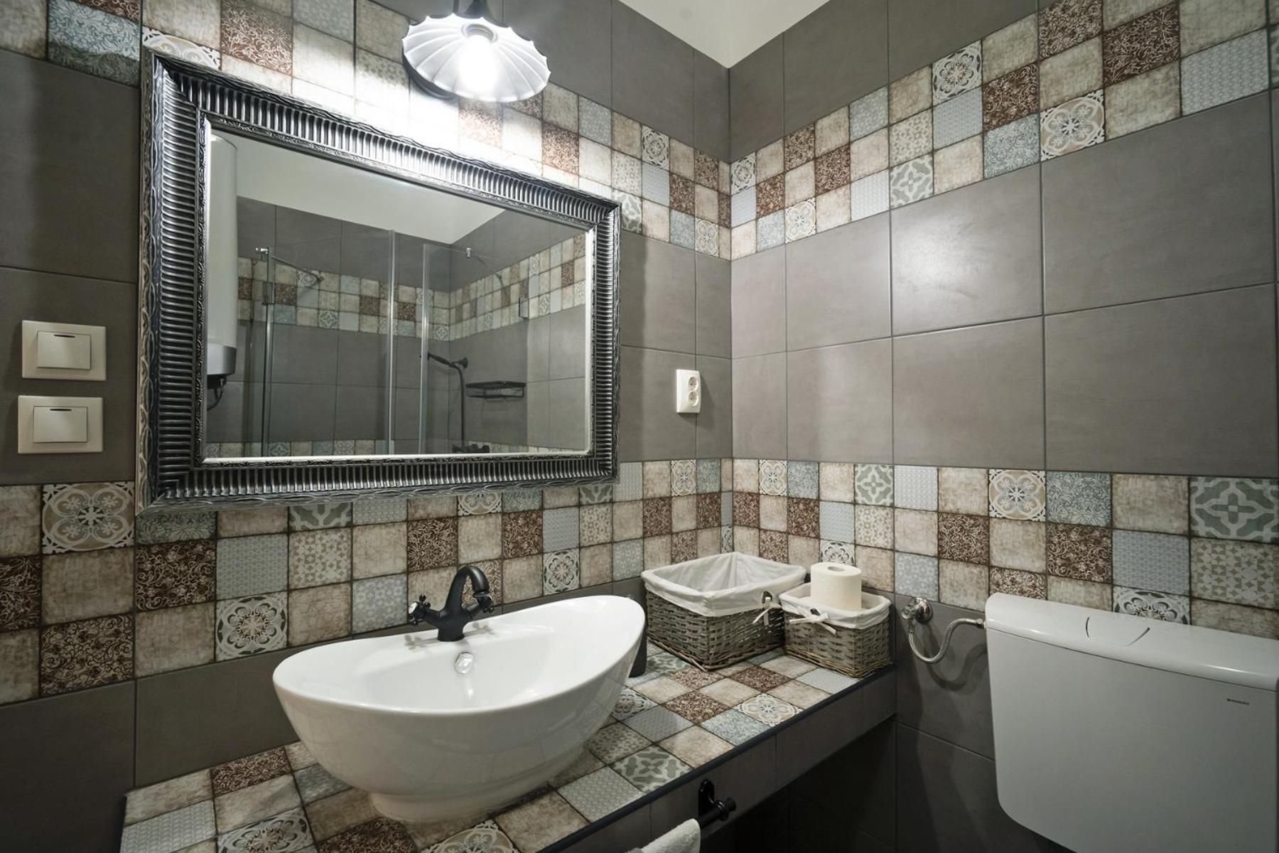 Studio Apartment - Photo 14
