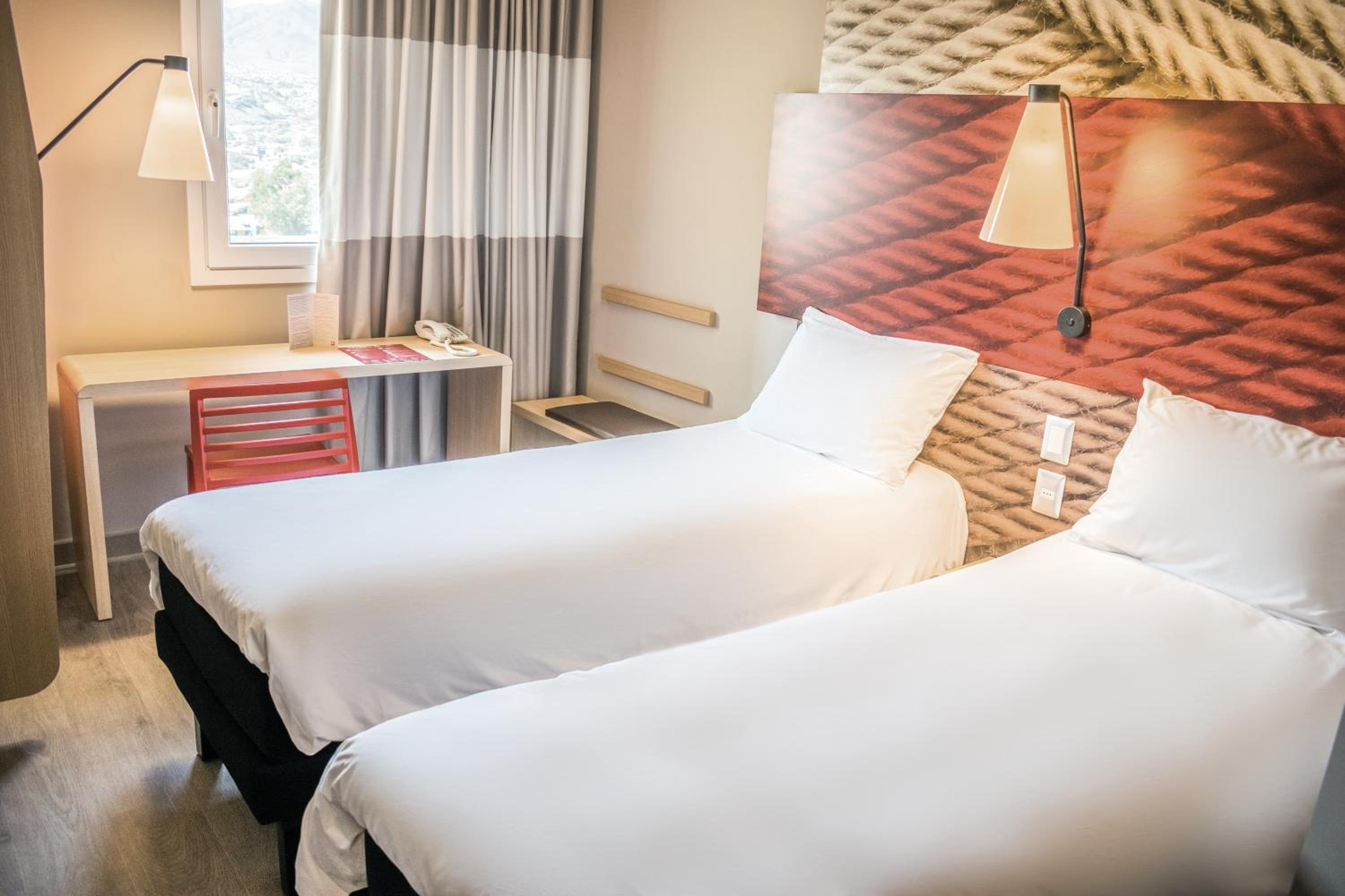 Standard Twin Room photo 2