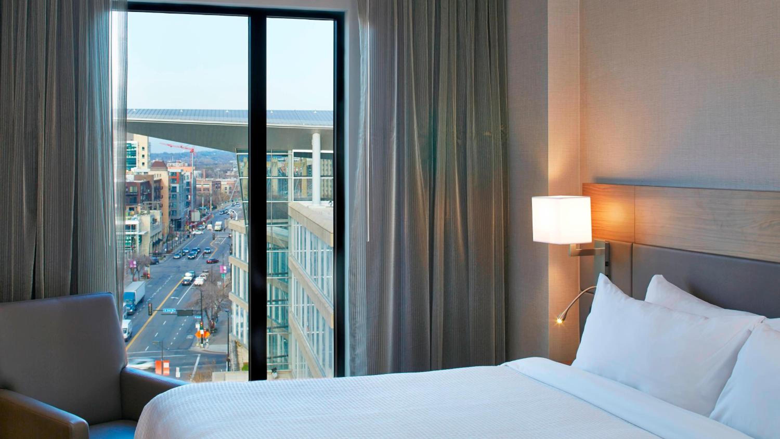 King Room with Roll-In Shower - Mobility Accessible