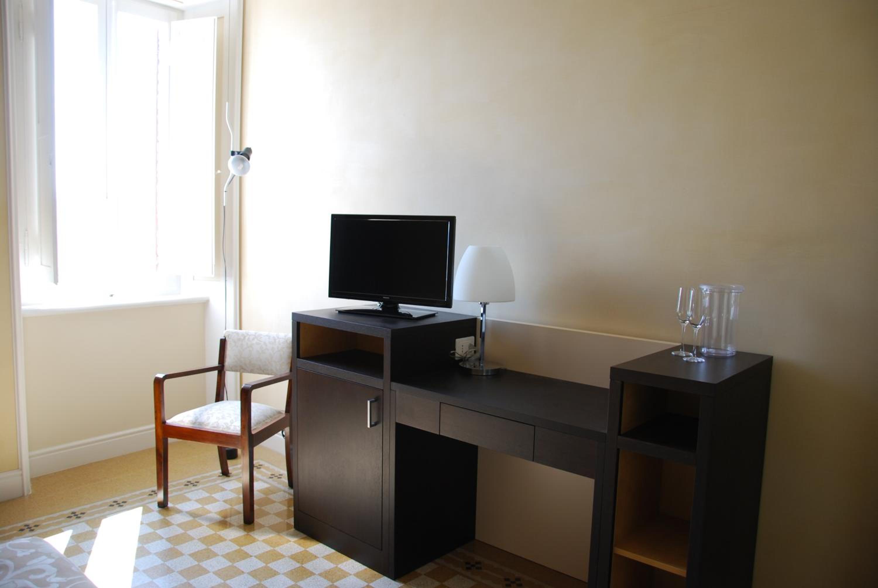 Double Room with Panoramic View - Photo 10