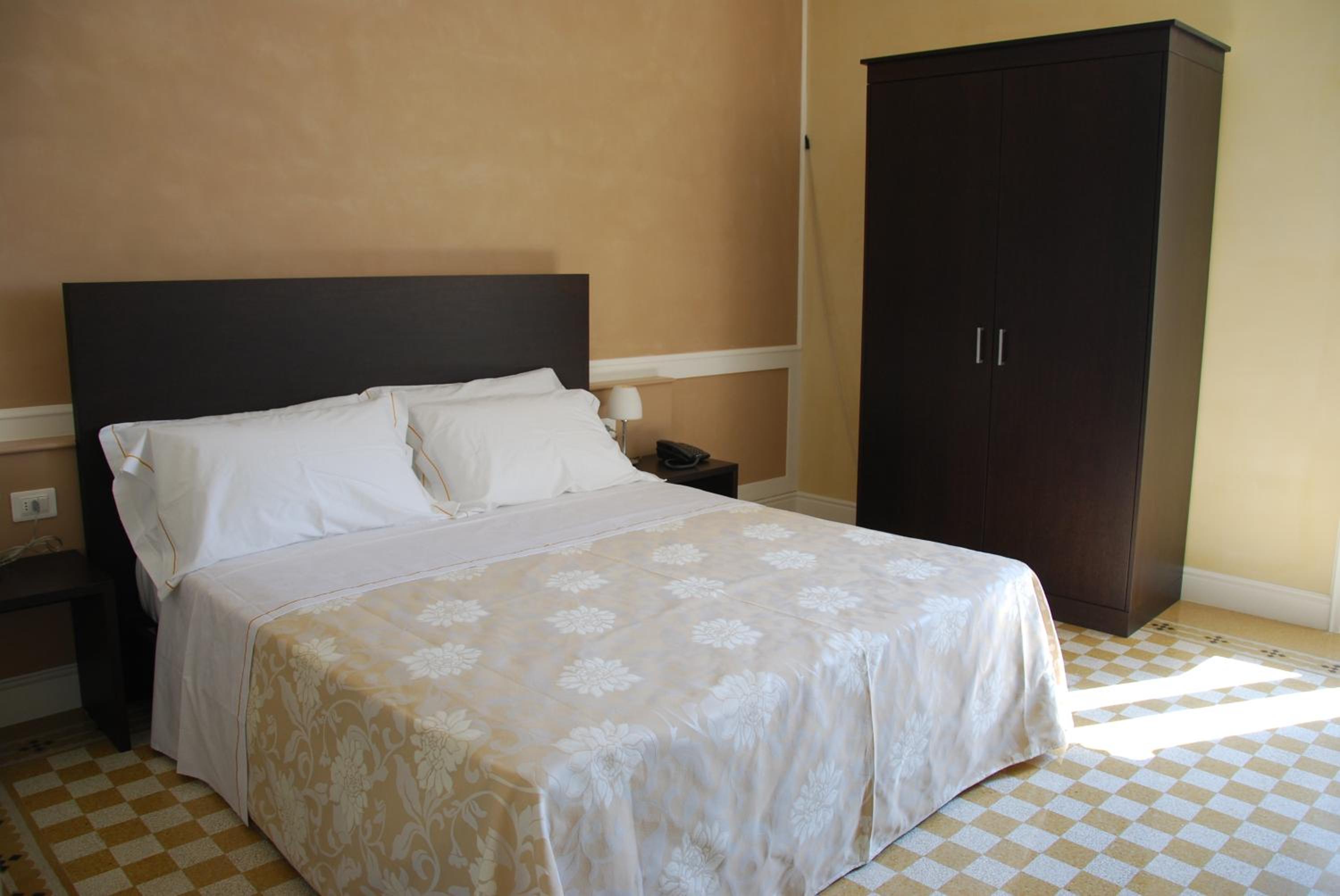 Double Room with Panoramic View - Photo 5