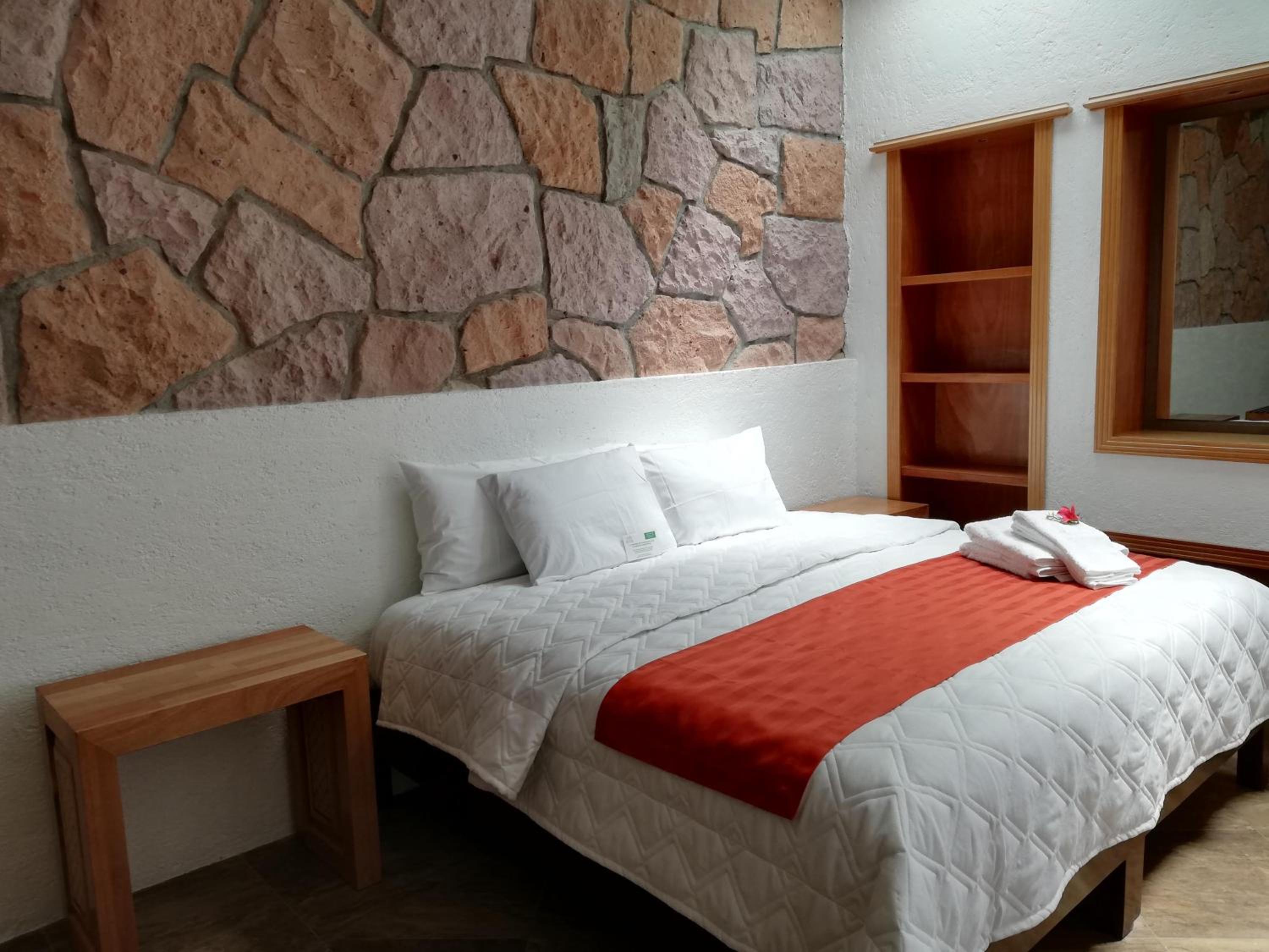 Junior Suite with Balcony - Photo 1