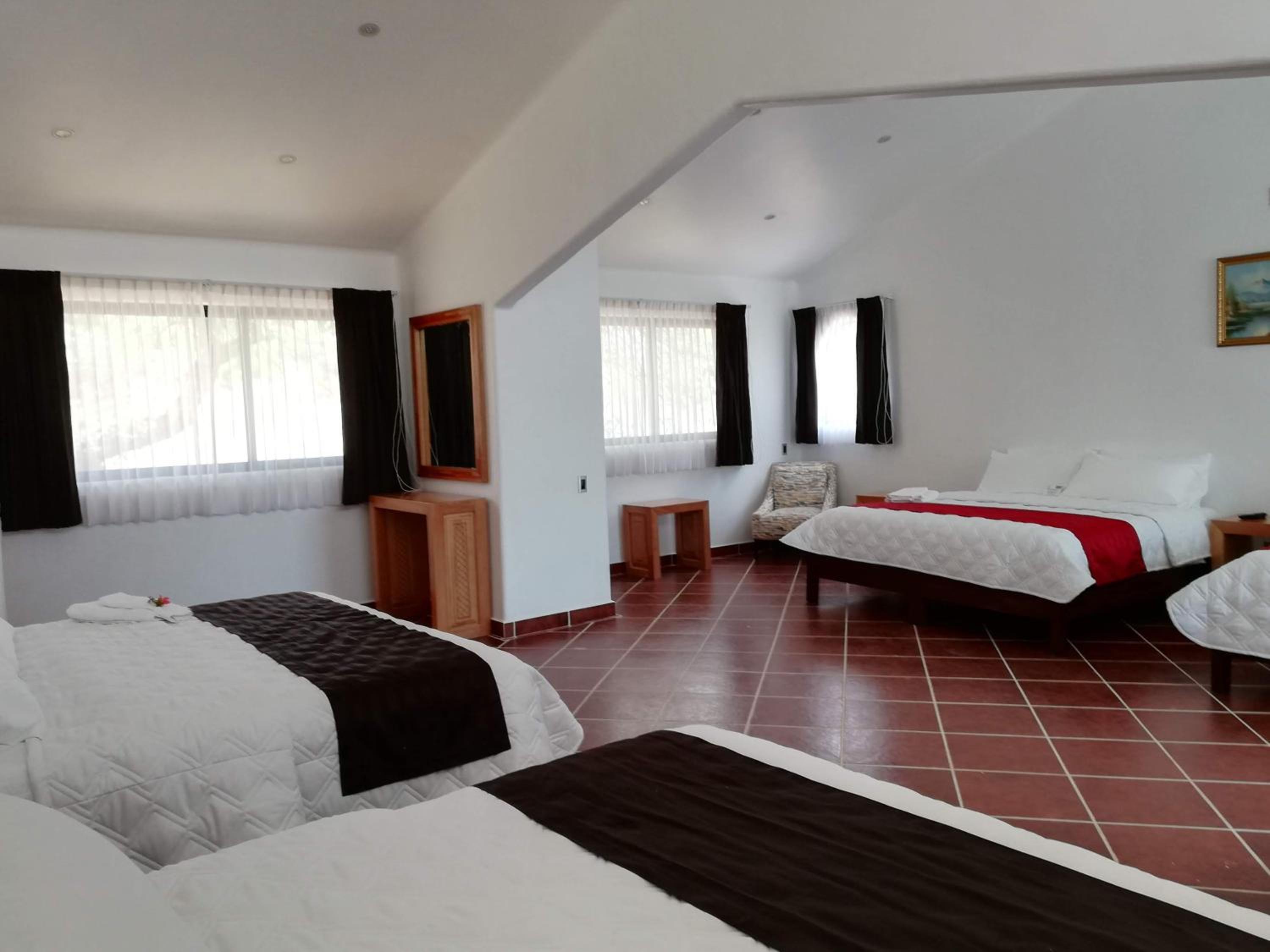 Family Room - Photo 8