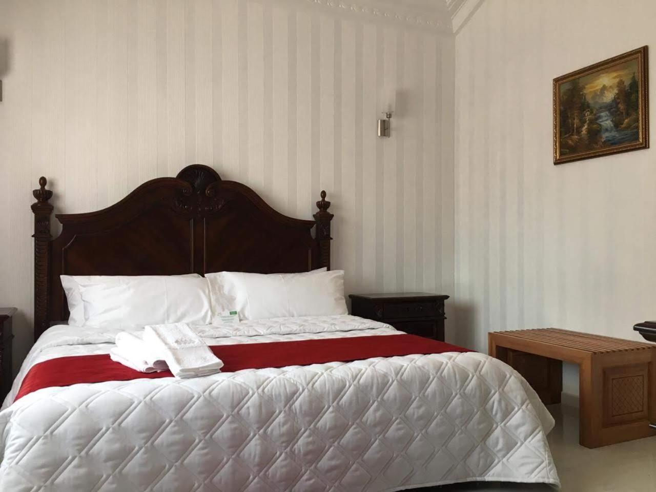 Standard King Room - Photo 1