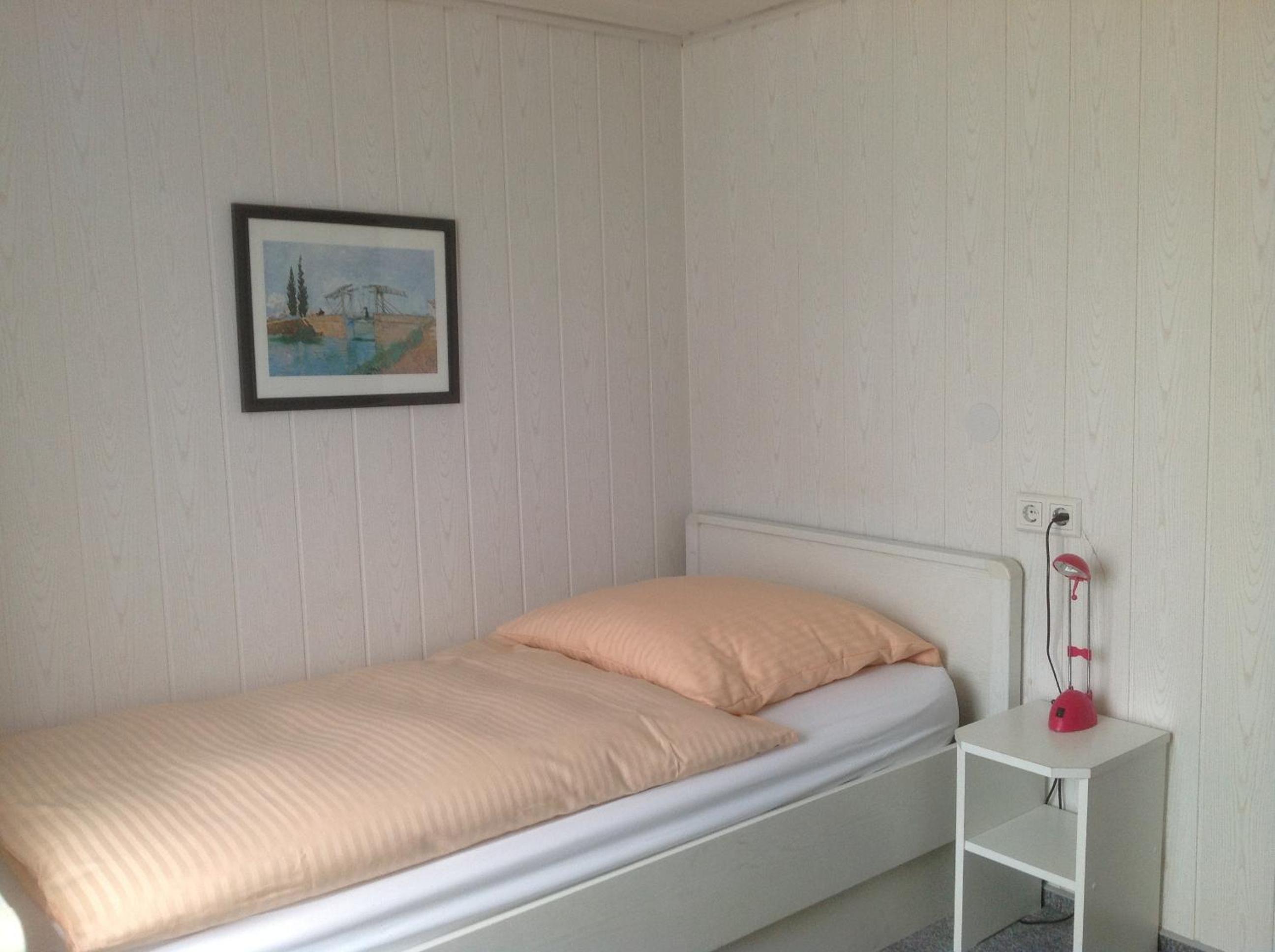 Single Room photo 2