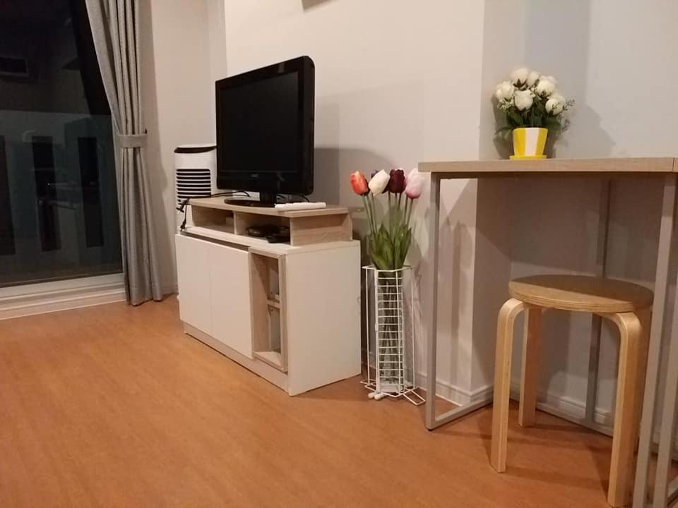 Apartment with Garden View - Photo 29