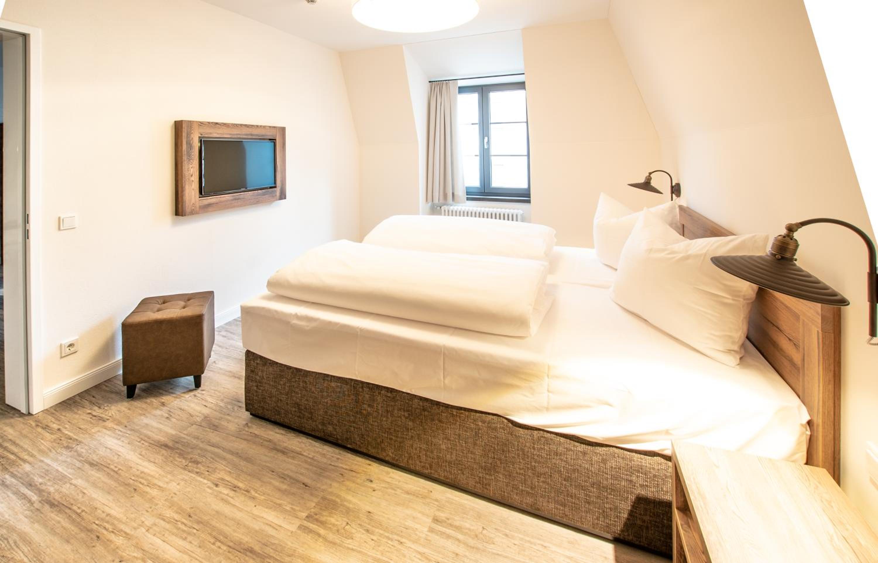 Two-Bedroom Apartment (Gutshaus)
