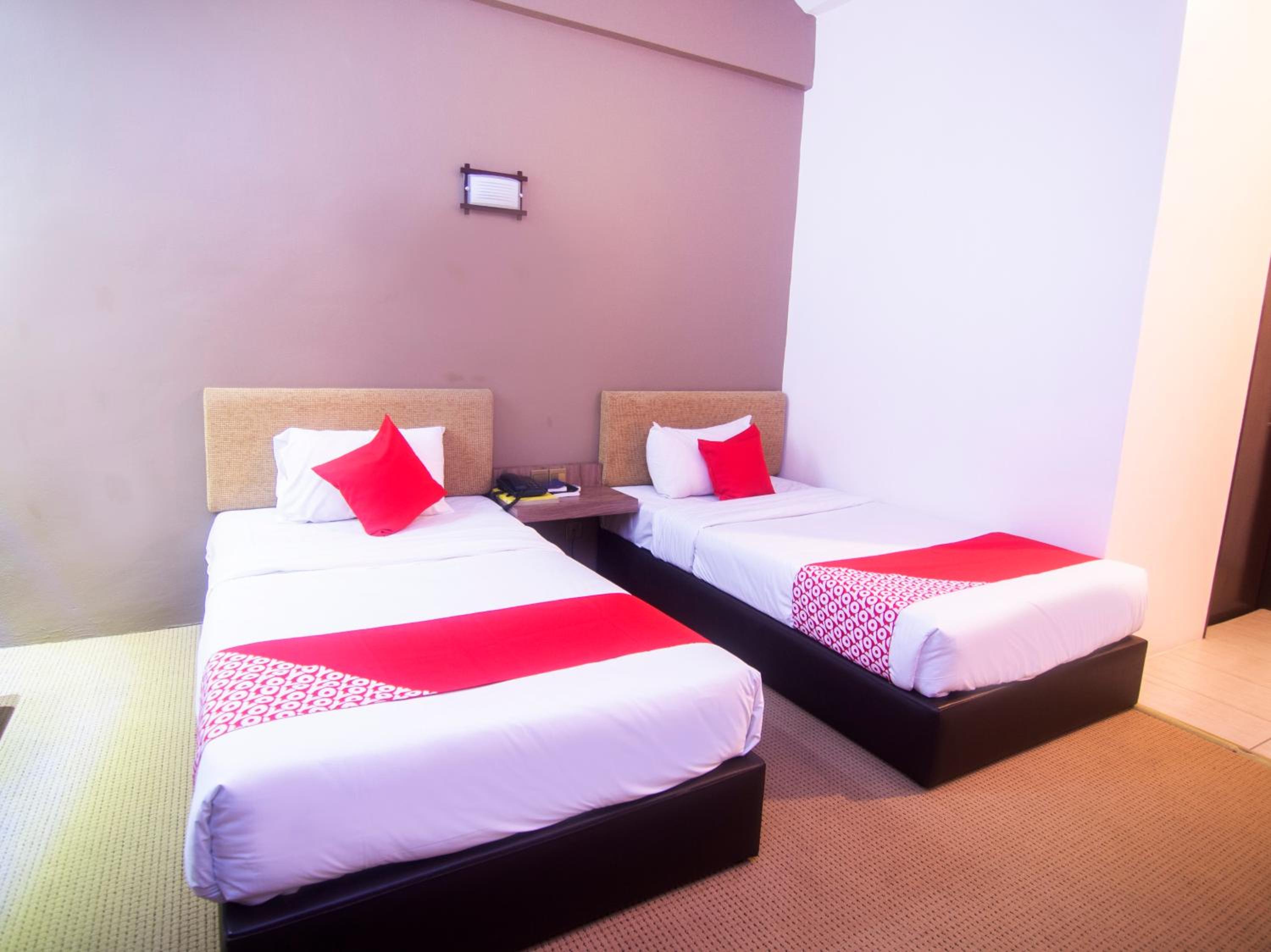 Deluxe Twin Room photo 2