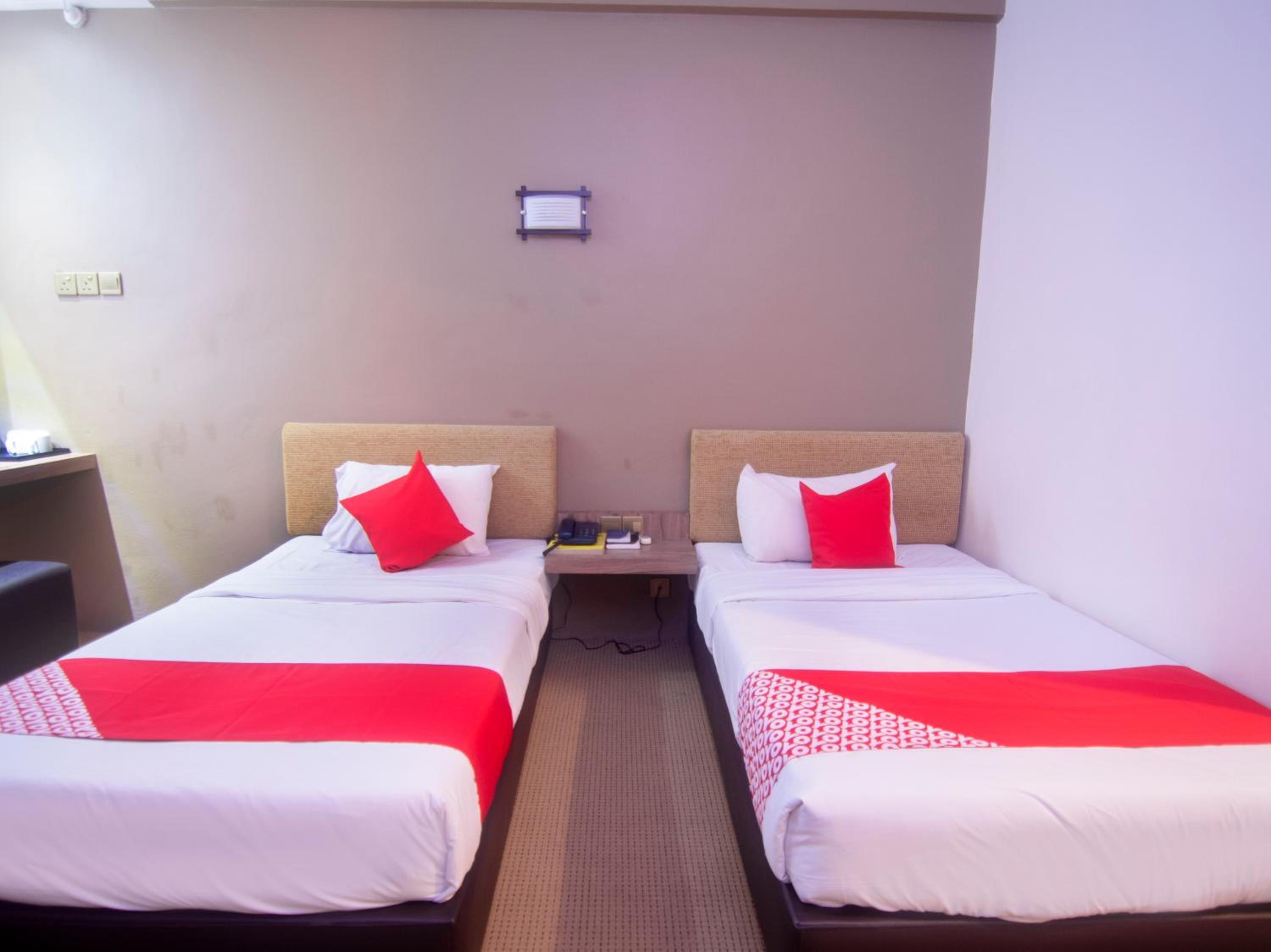 Deluxe Twin Room photo 1