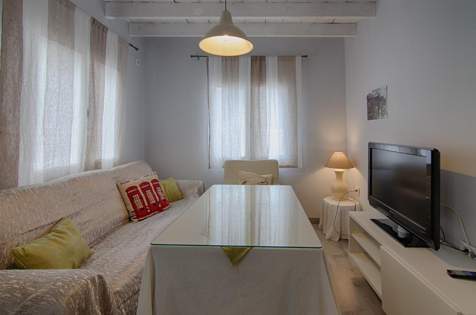 Two-Bedroom House photo 2