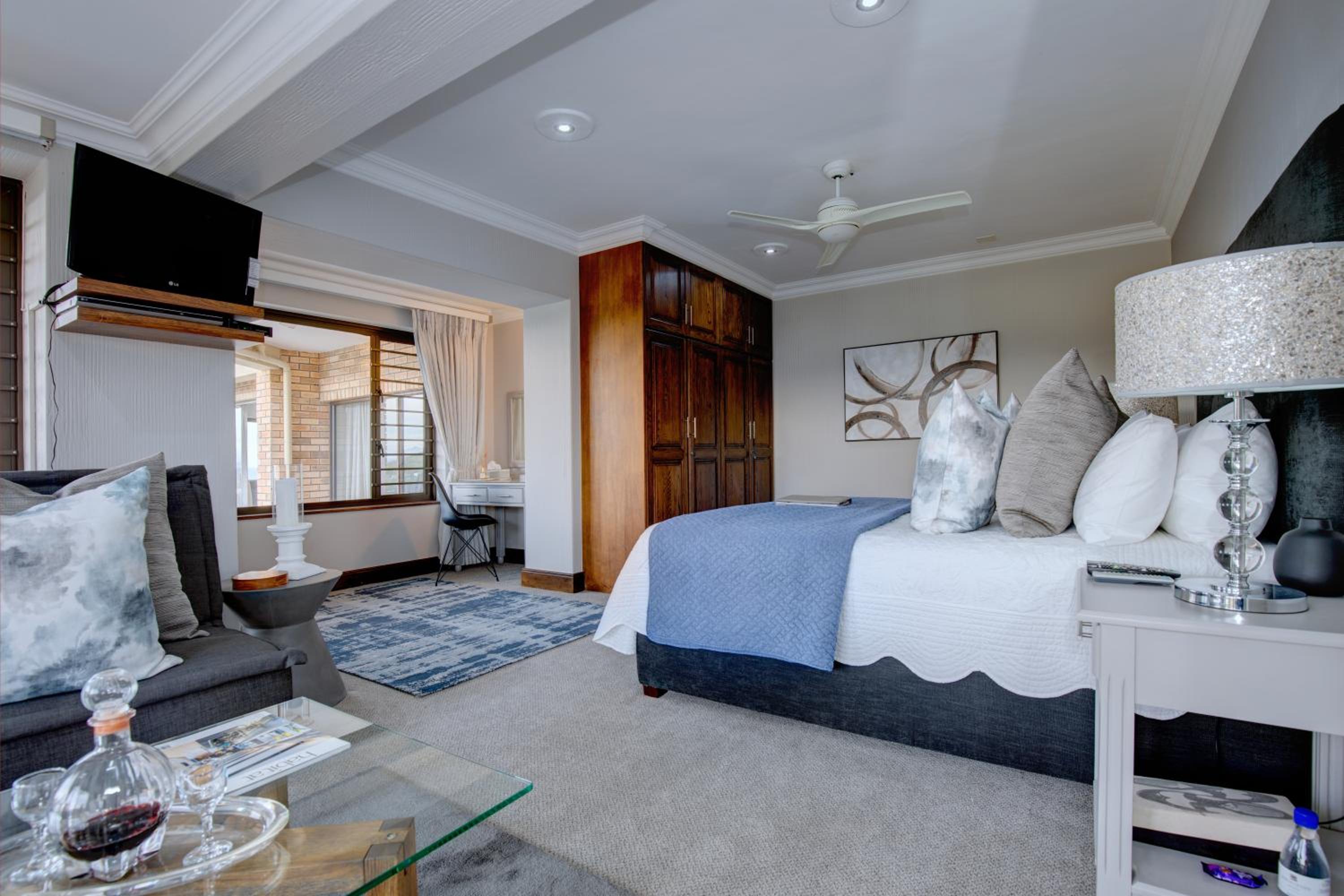Superior Suite 3 photo 2
