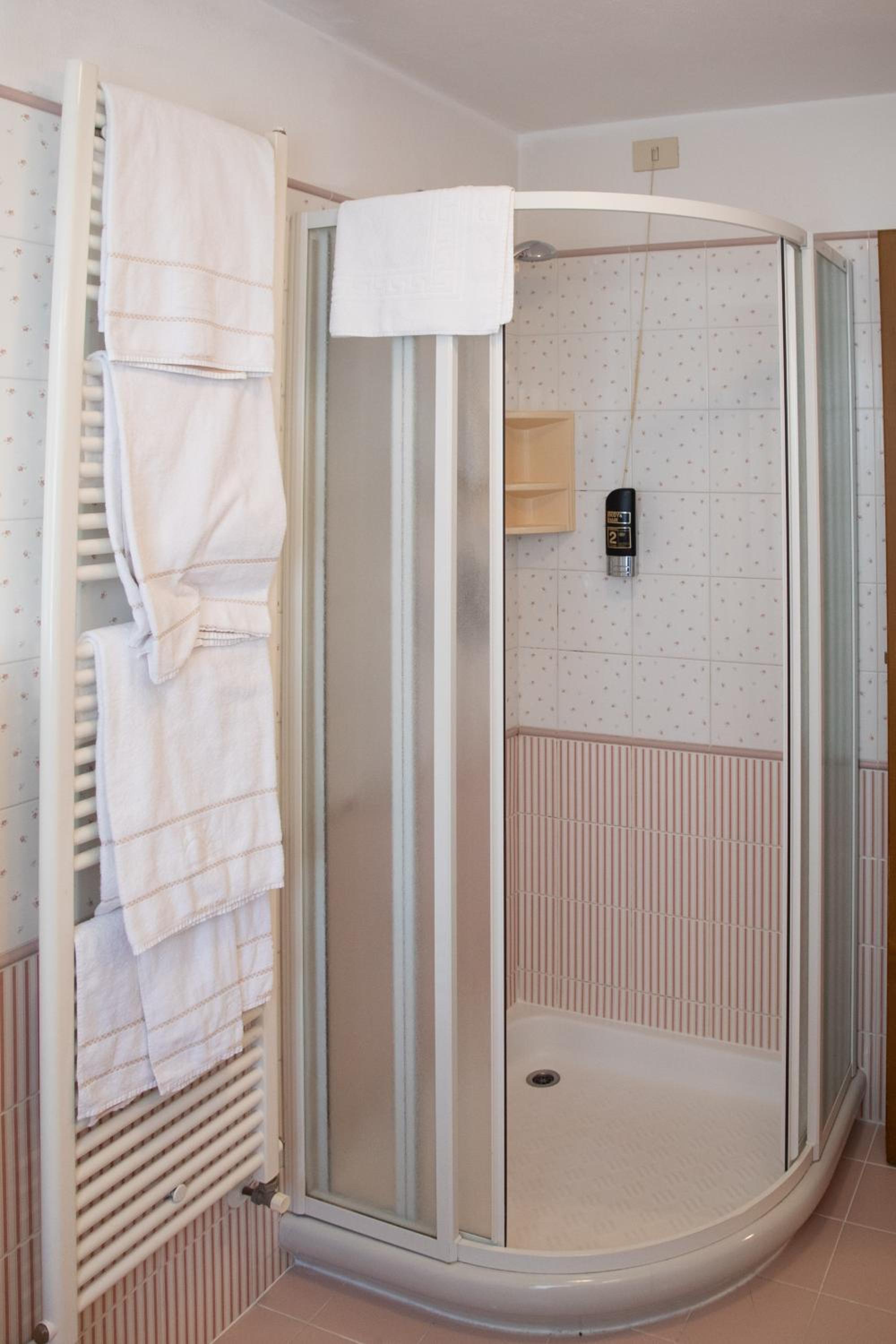 Double or Twin Room photo 3