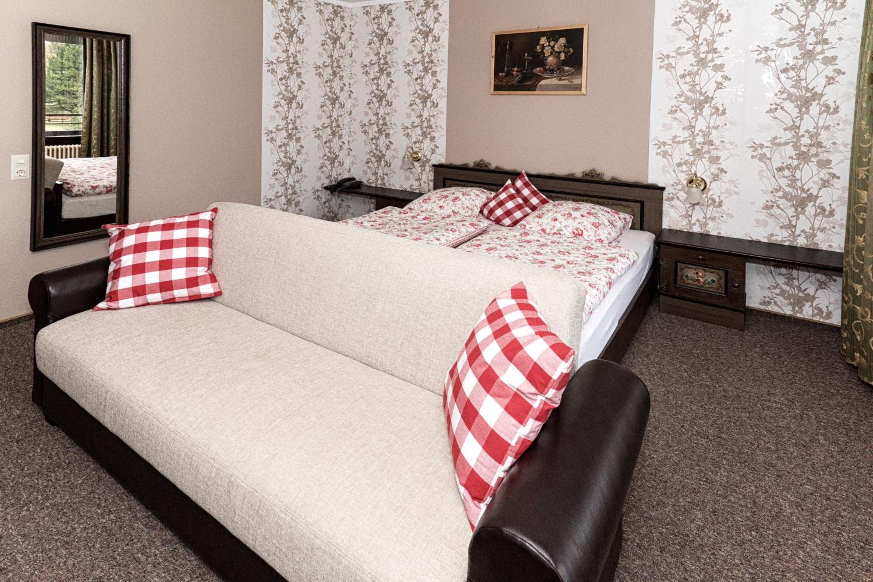 Double Room with Balcony - Photo 1