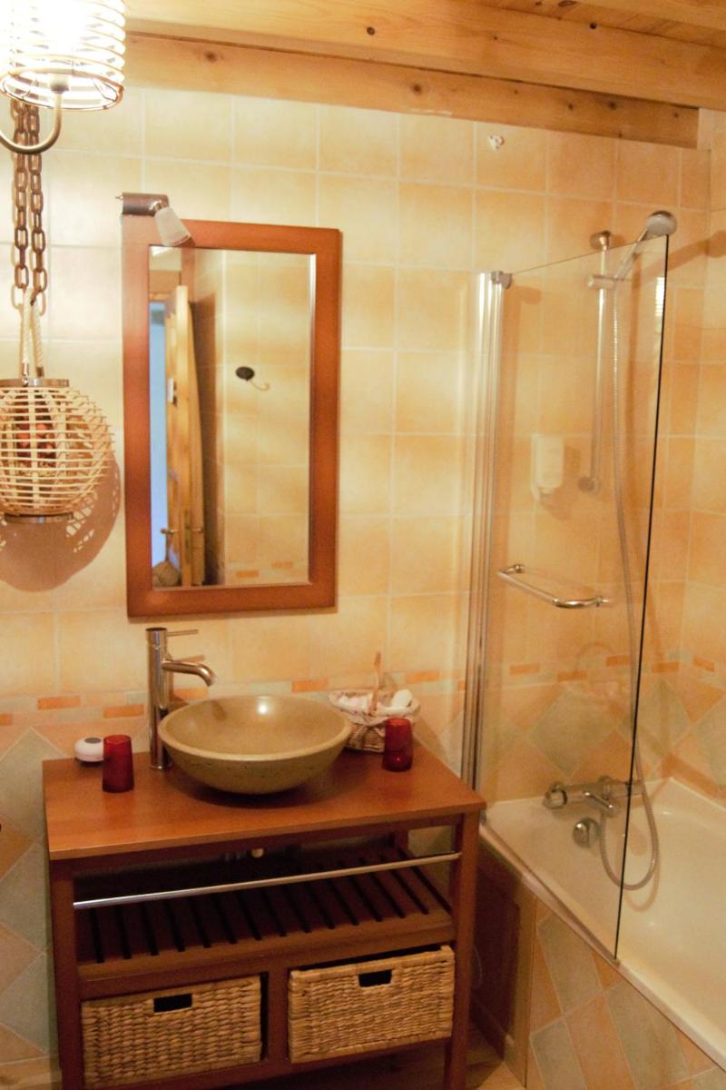 Family Room with Private Bathroom photo 1