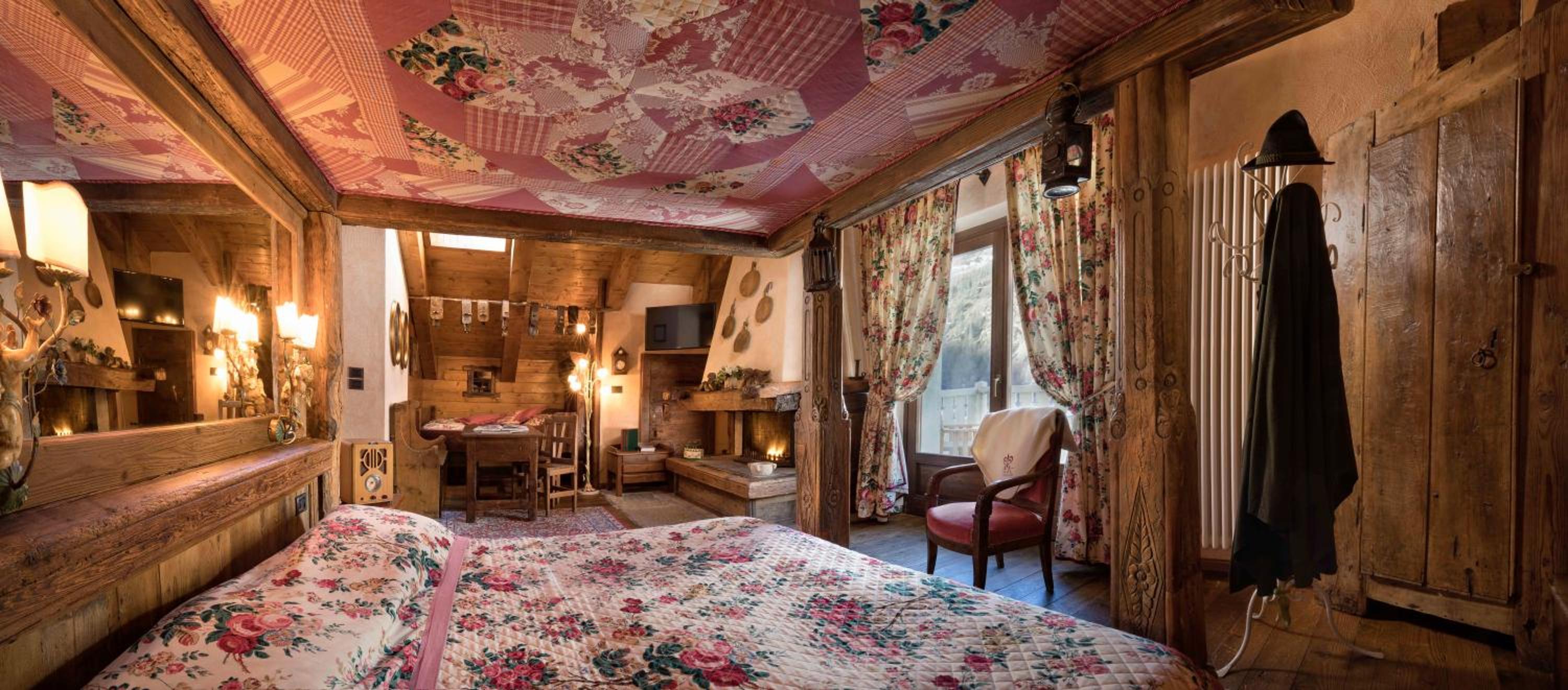 Deluxe Double or Twin Room - Photo 1