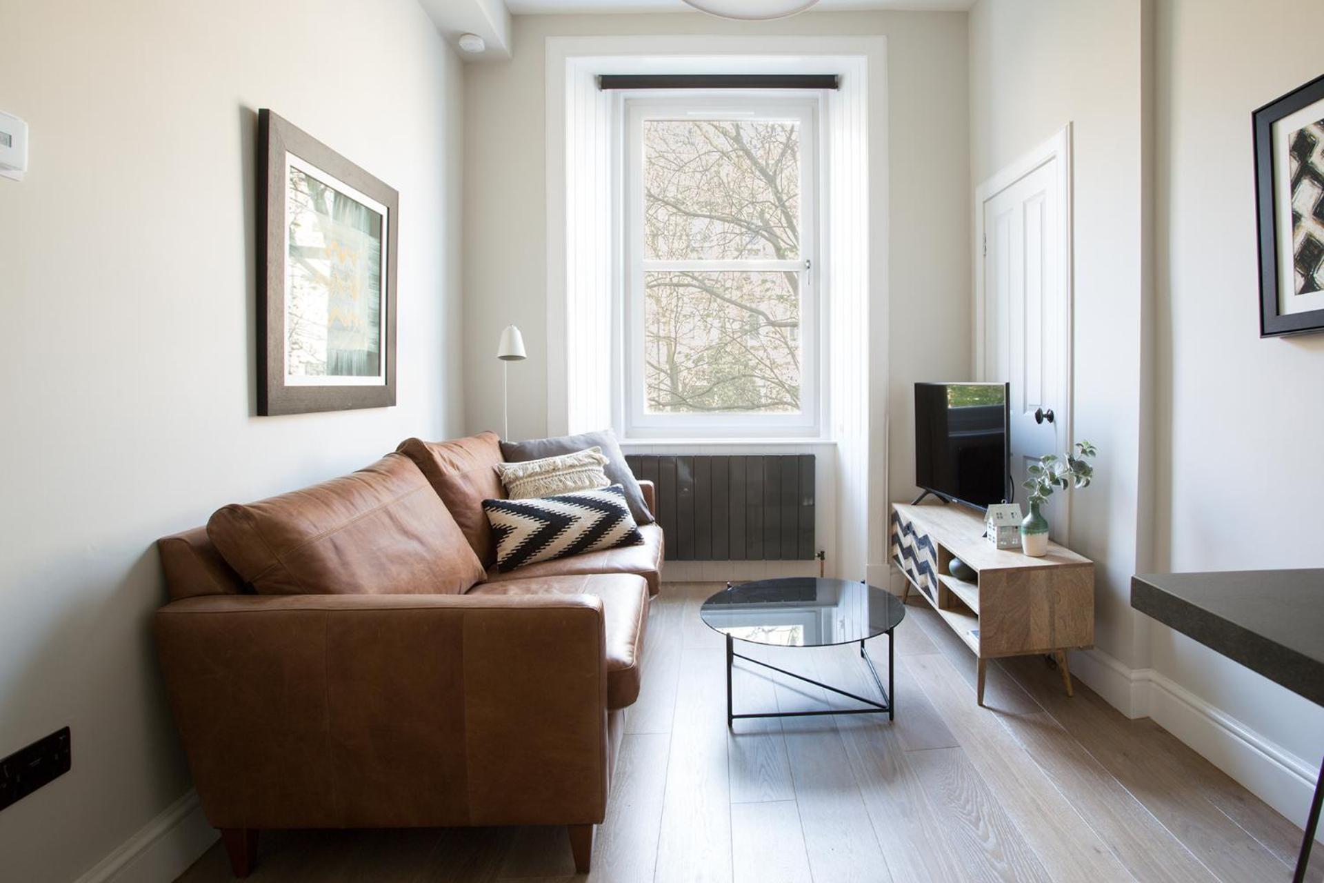 One-Bedroom Apartment - Photo 7