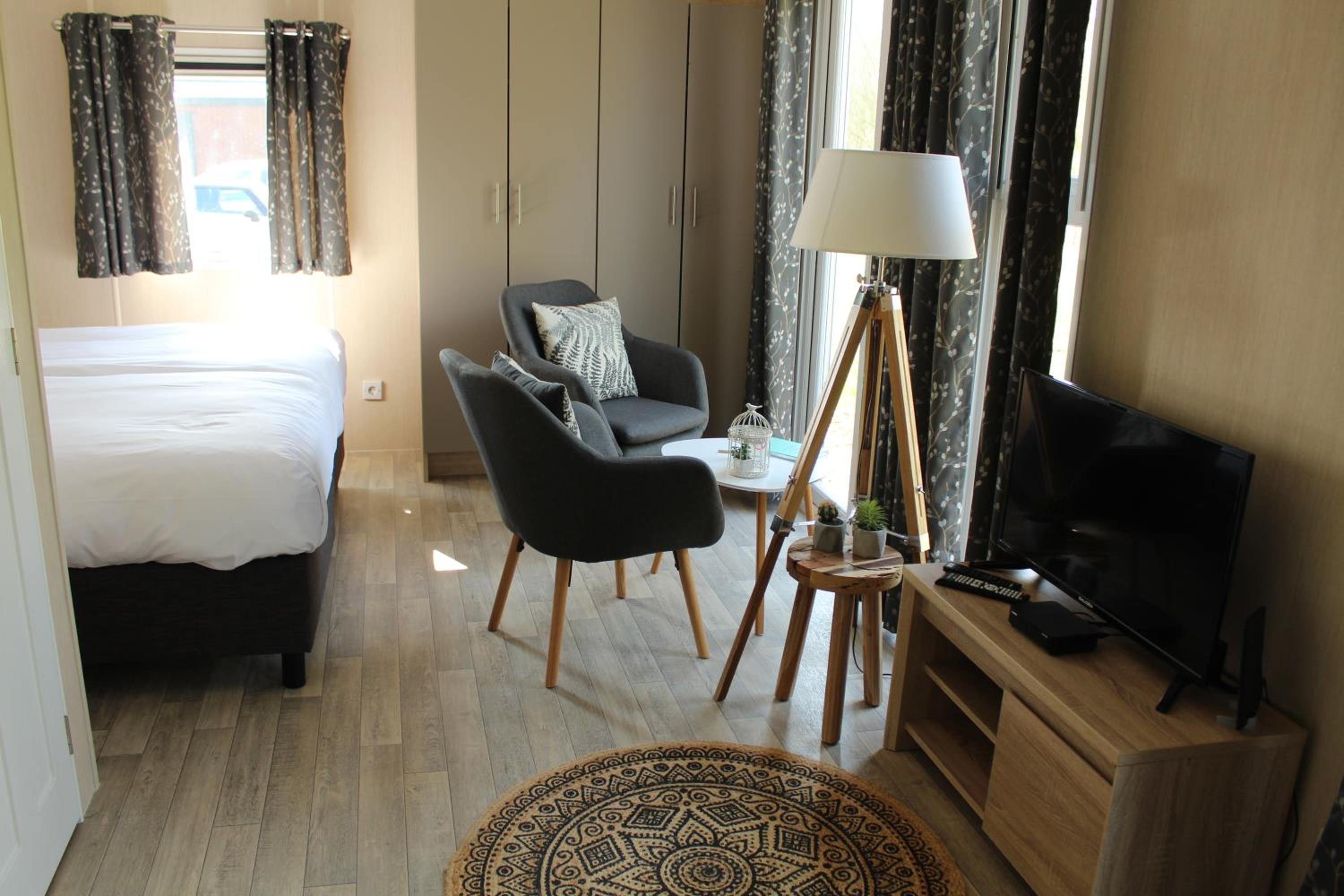 Budget Double Room - Photo 1