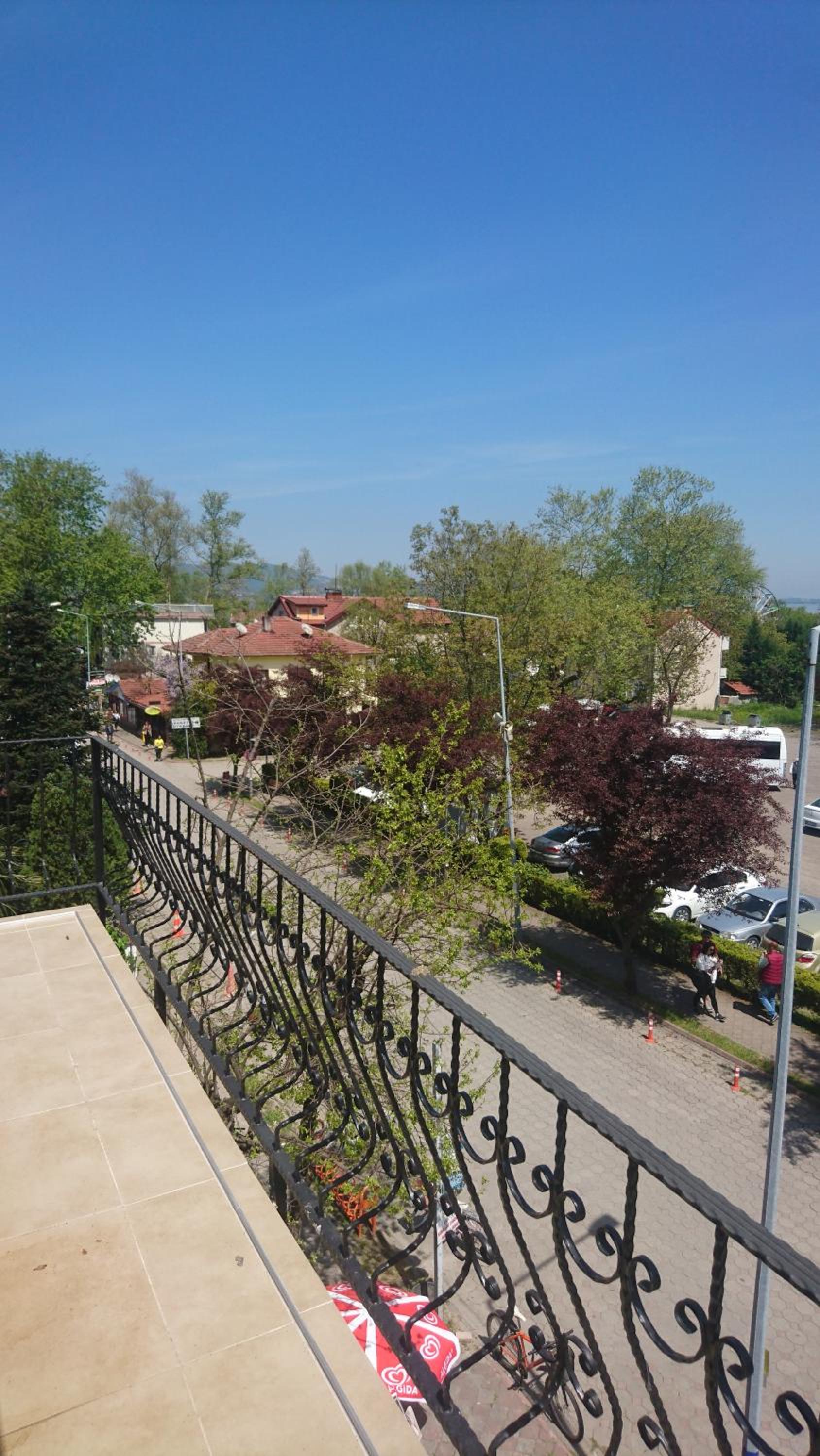 Double Room with Balcony (2 Adults + 1 Child) photo 3