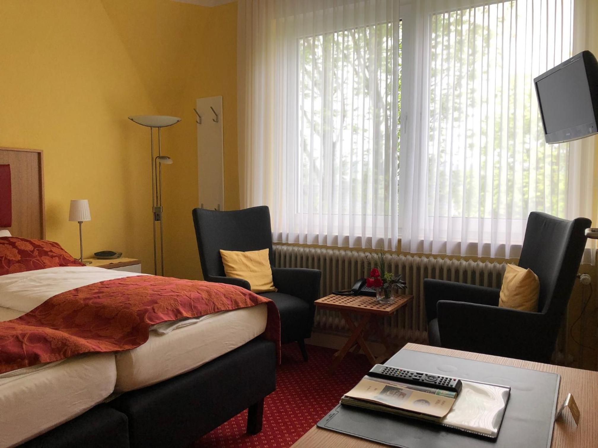 Double Room - Photo 7