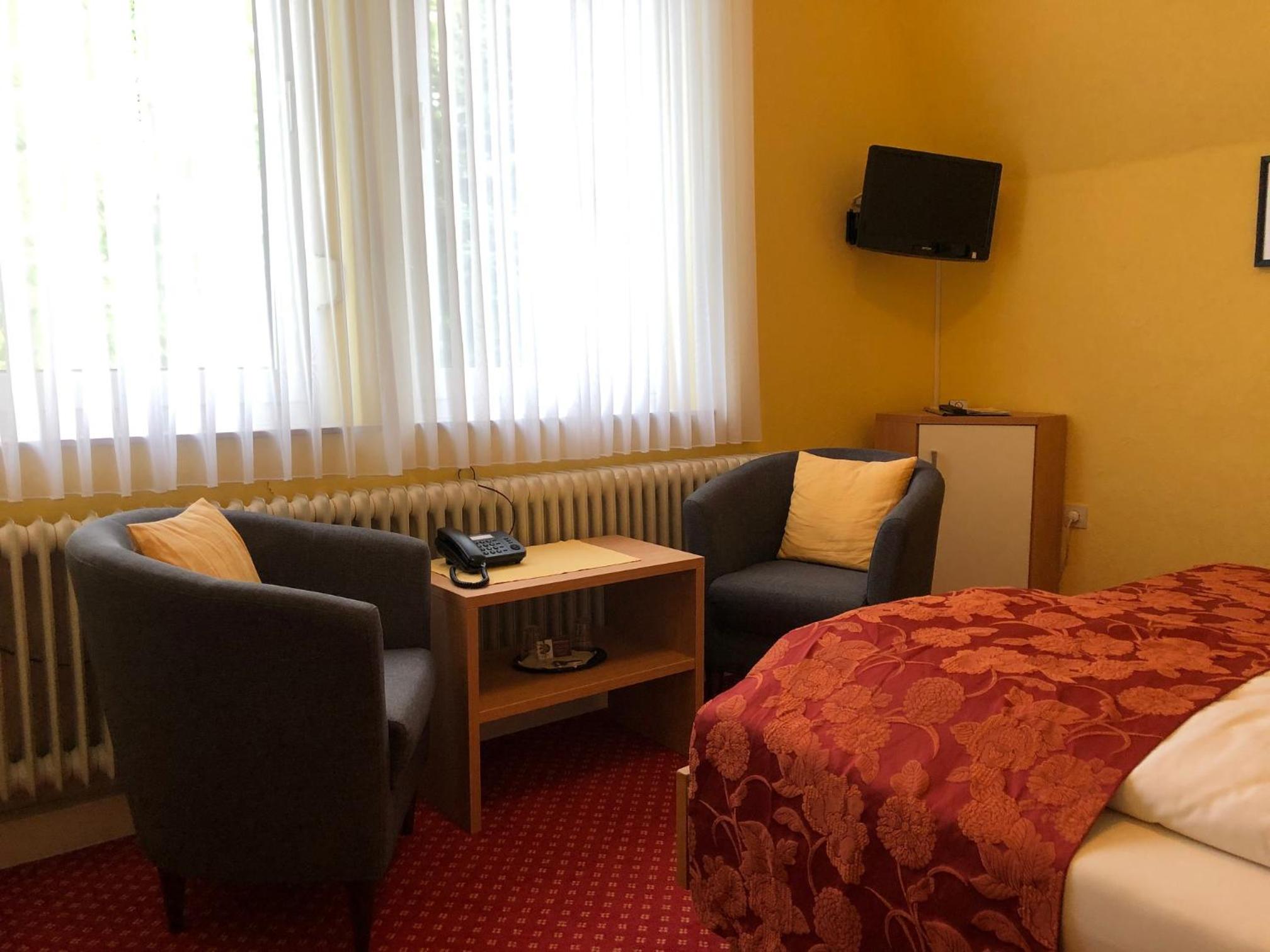 Double Room - Photo 6
