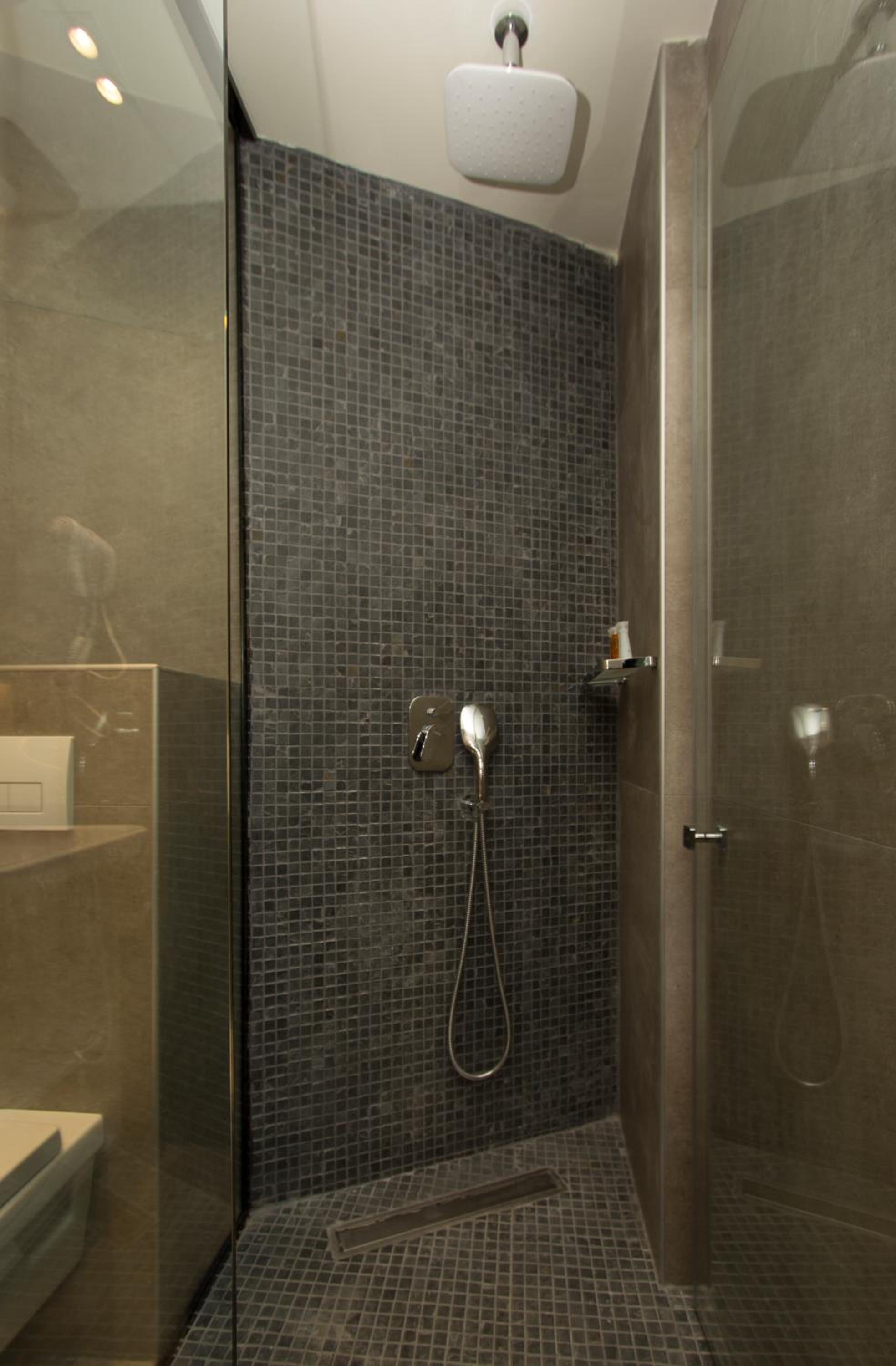 Superior King Room - Photo 10