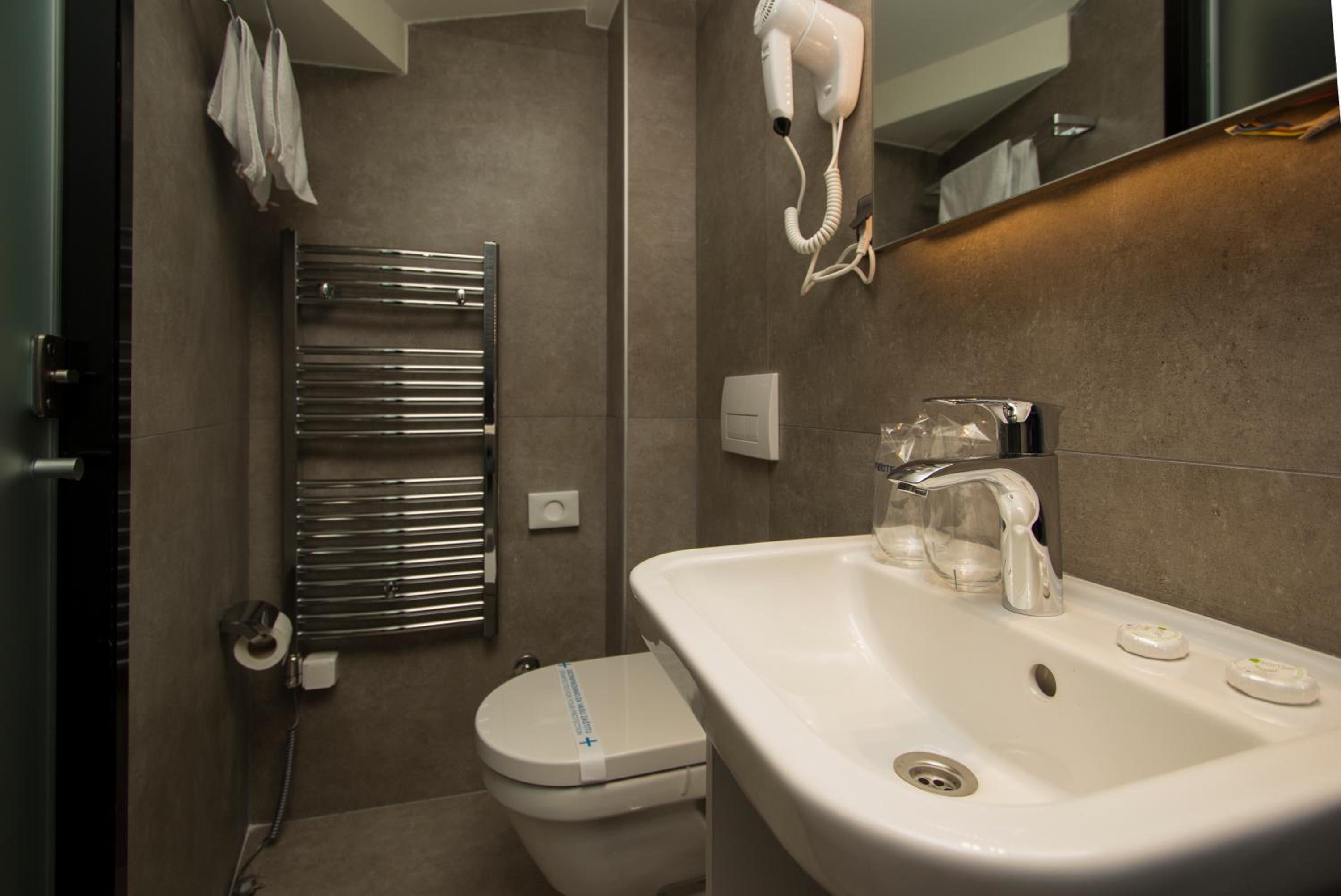 Triple Room with Terrace - Photo 15