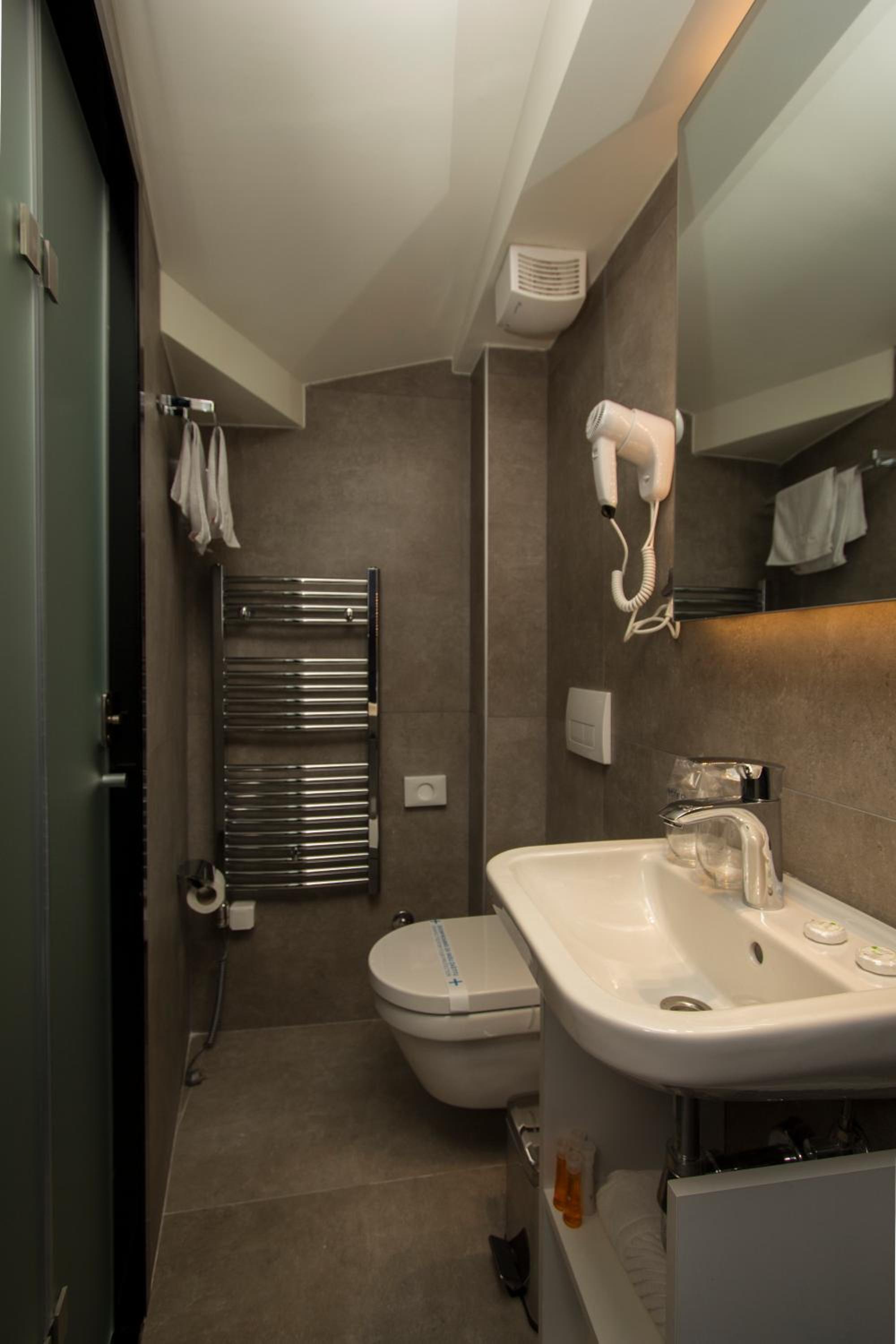Triple Room with Terrace - Photo 16