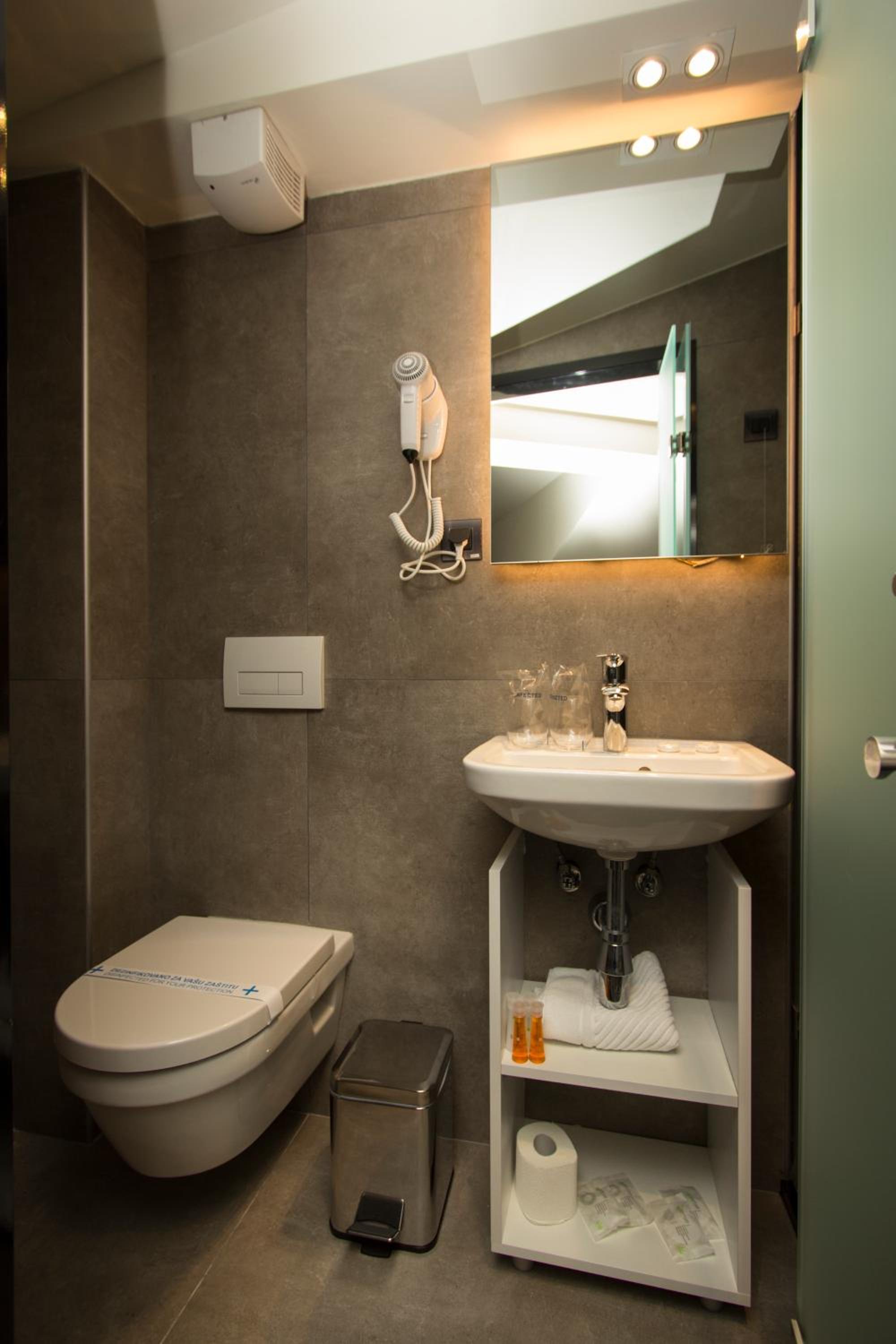 Triple Room with Terrace - Photo 3