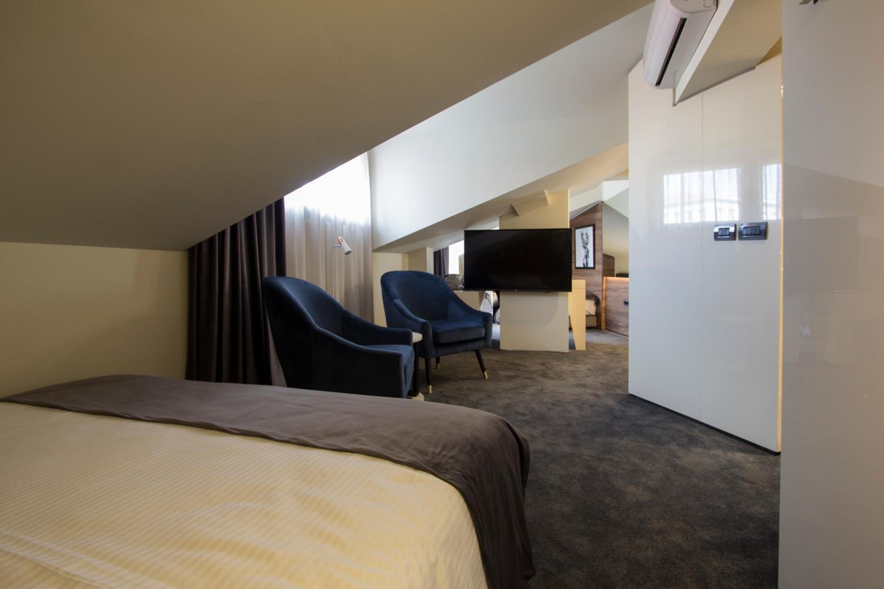 Triple Room with Terrace - Photo 4