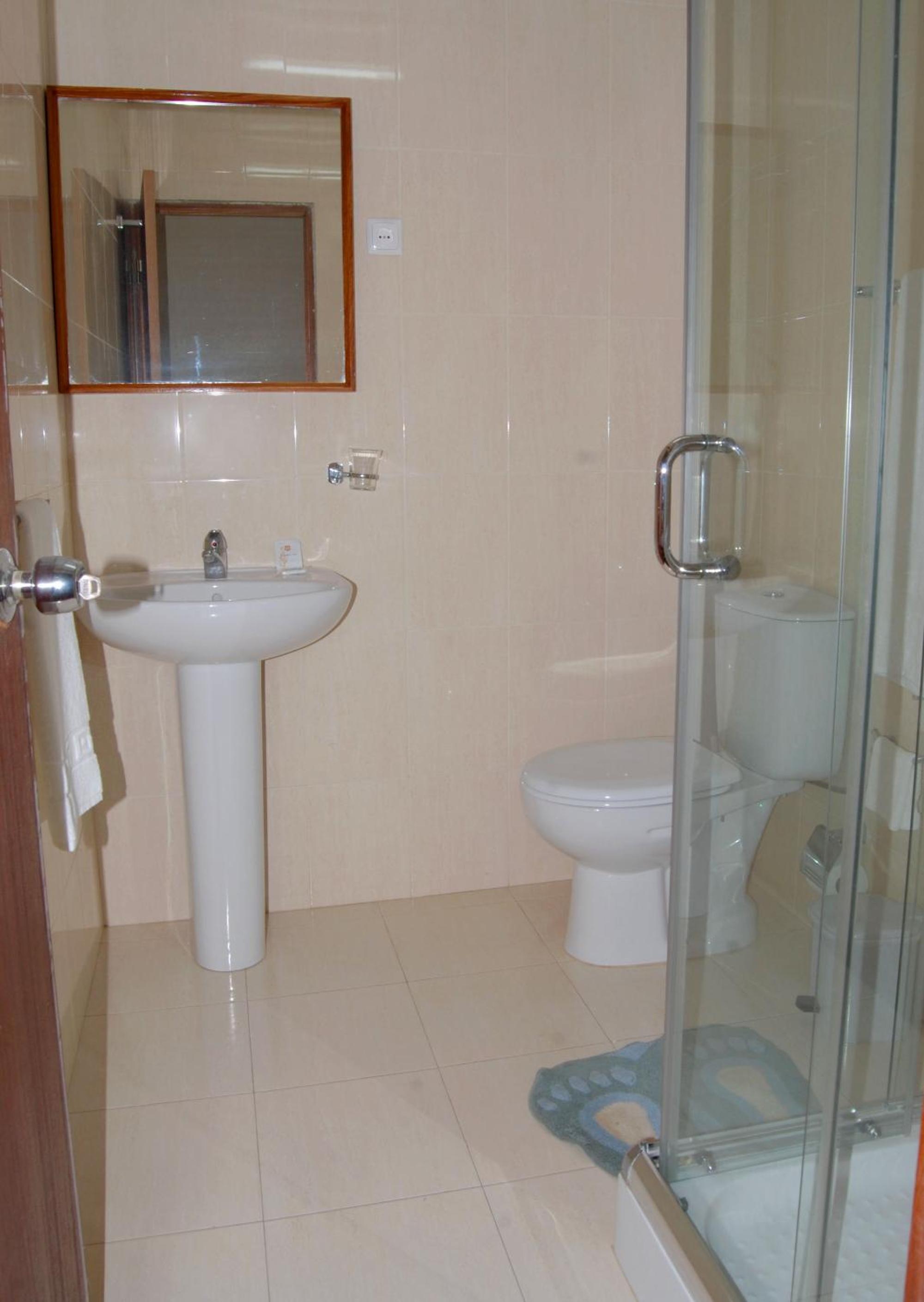 Economy Double or Twin Room photo 3