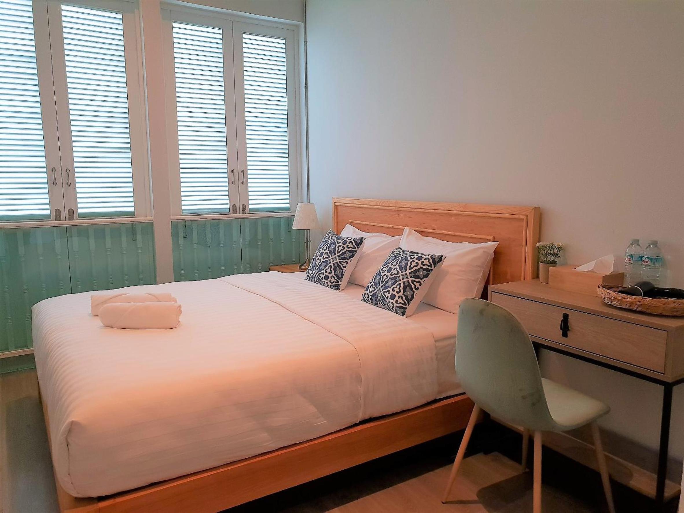 Standard King Room - Photo 4
