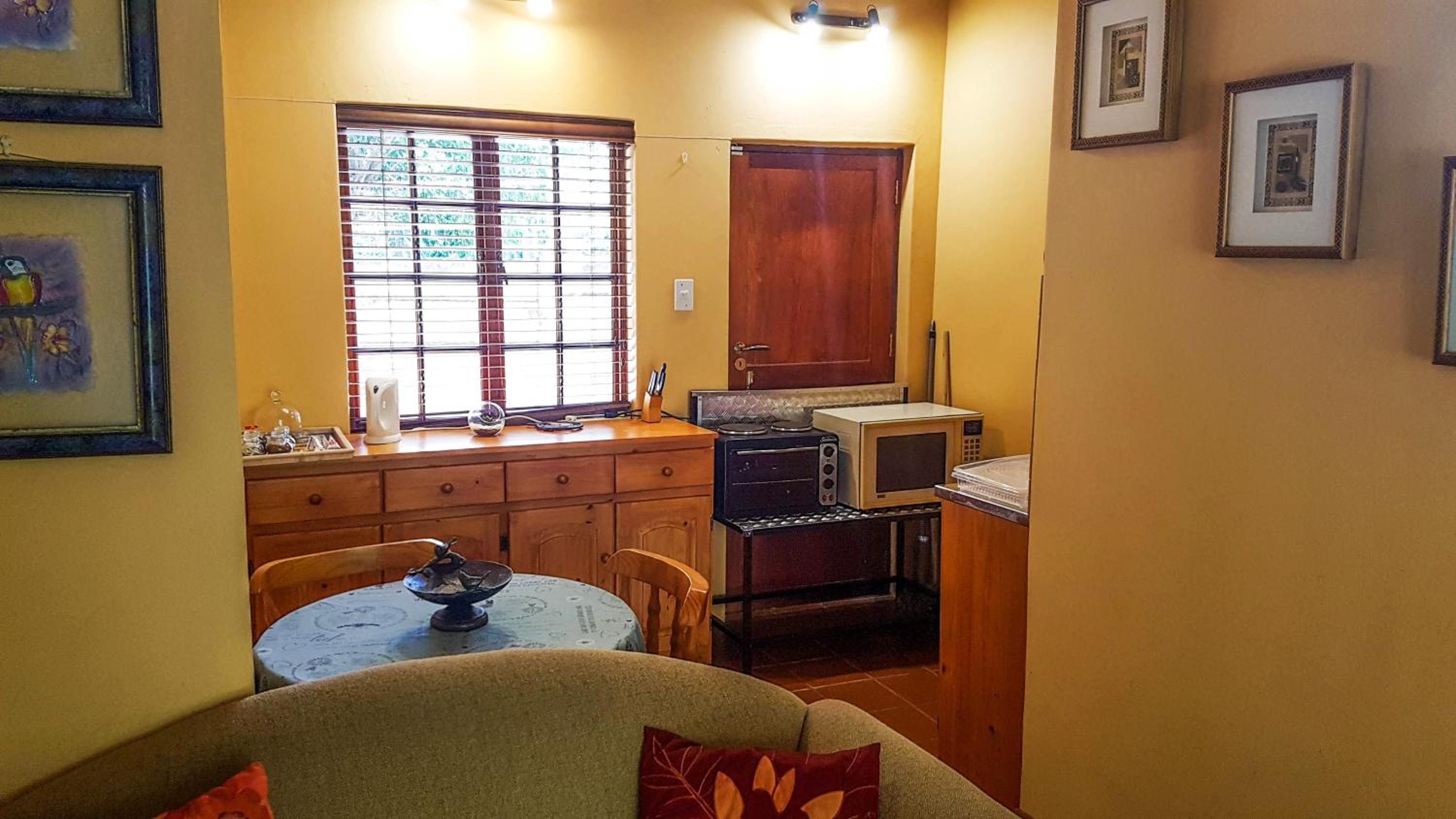 One-Bedroom Apartment - Photo 22