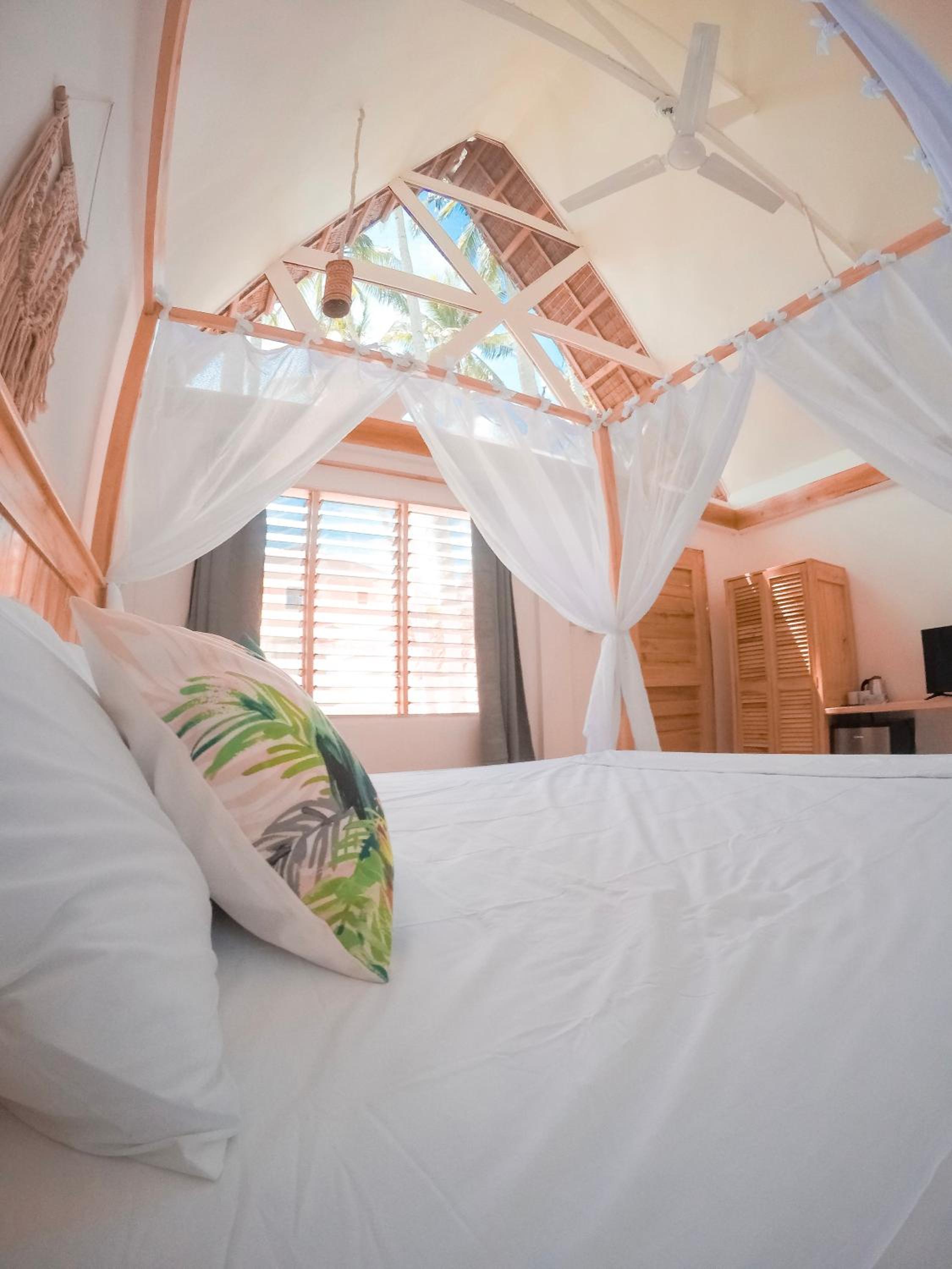 Deluxe Bungalow with Garden View - Photo 27