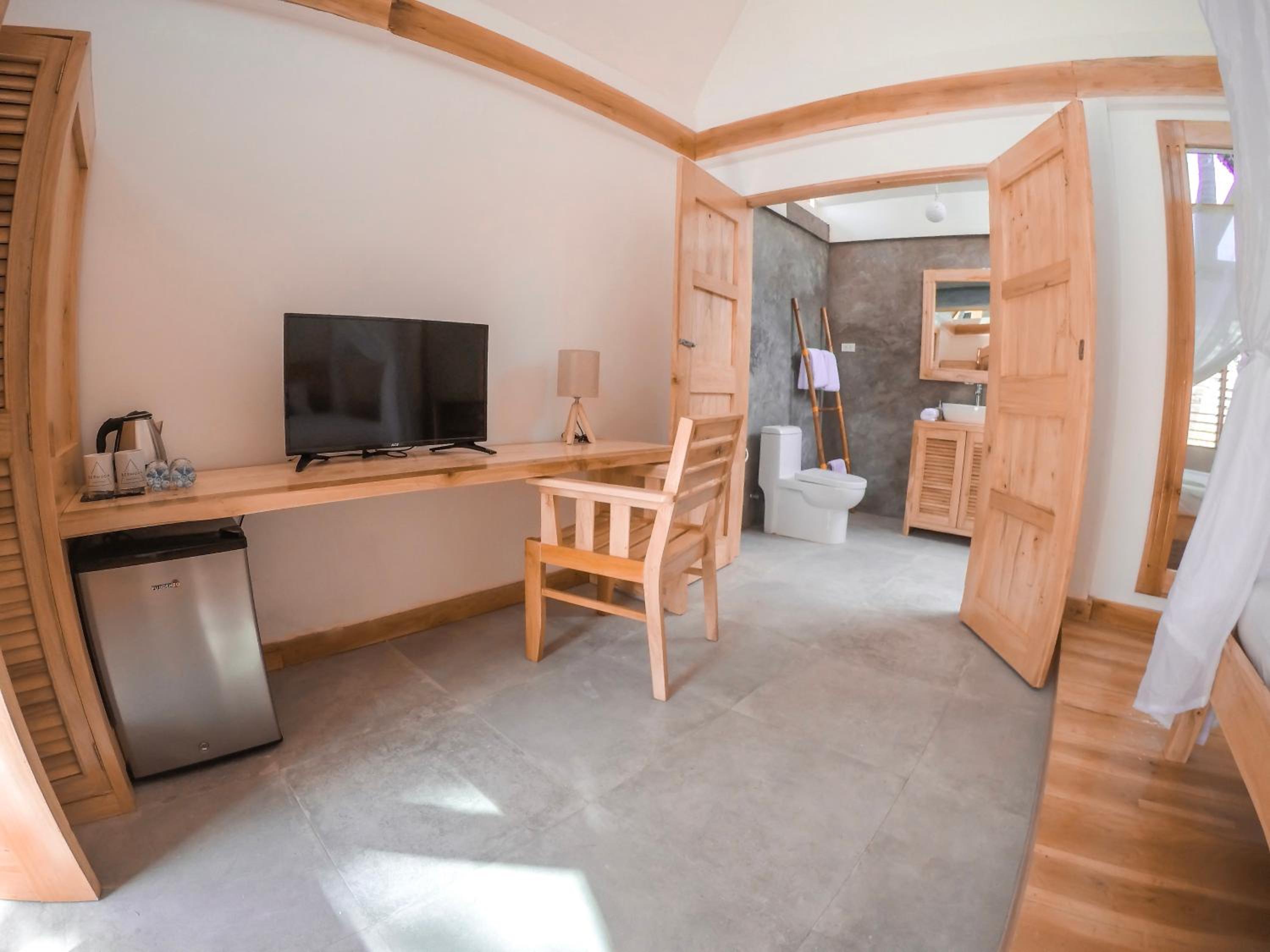 Deluxe Bungalow with Garden View - Photo 2