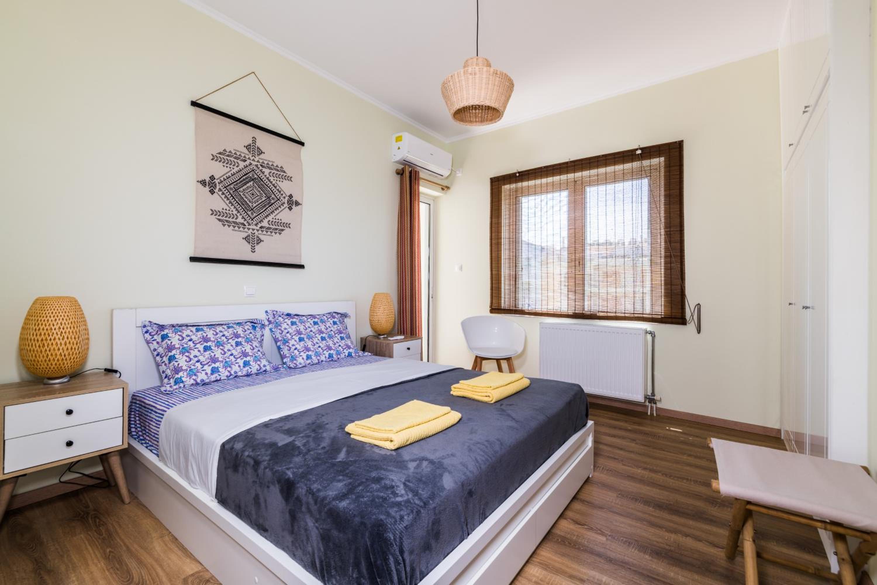Two-Bedroom Apartment - Photo 12