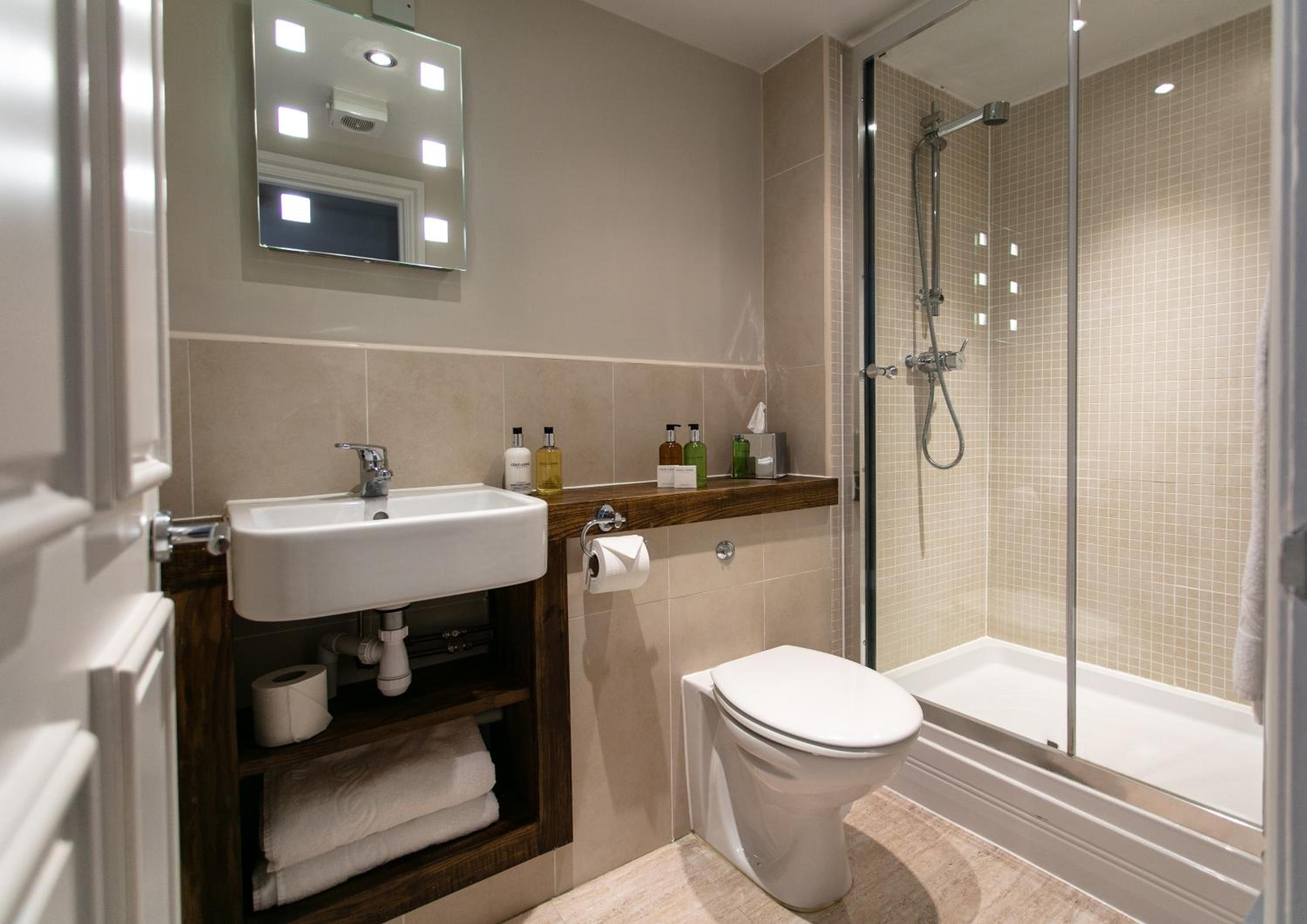 Double Room - Photo 2