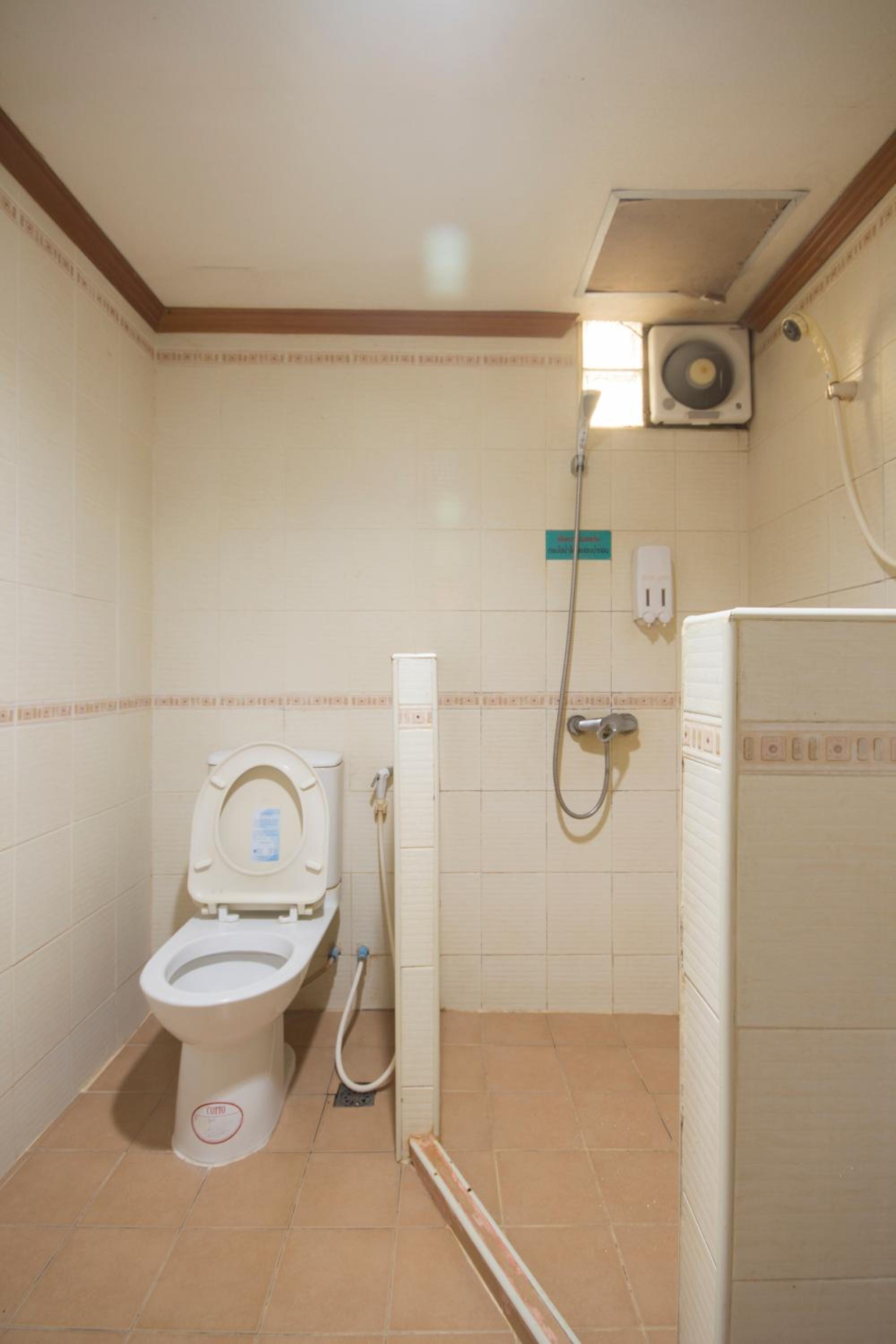 Double Room - Photo 8