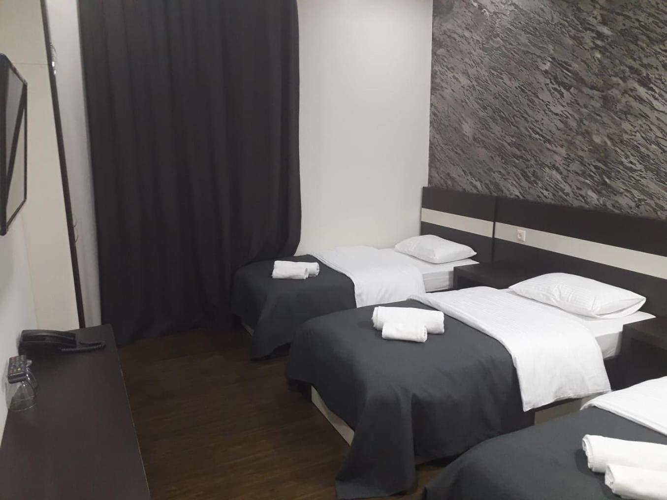 Triple Room with Bathroom photo 1