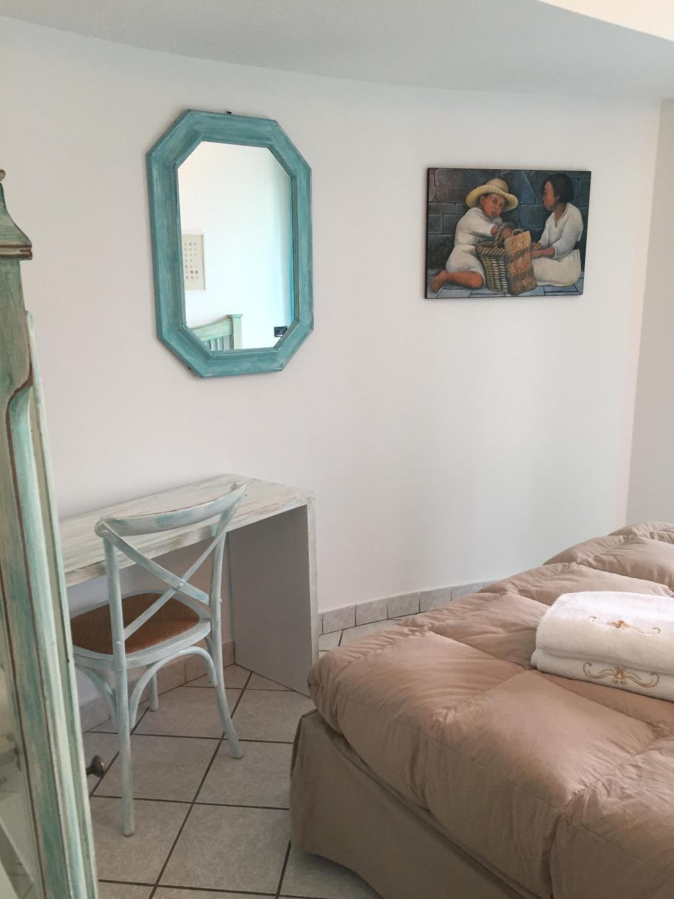Three-Bedroom Apartment - Photo 9