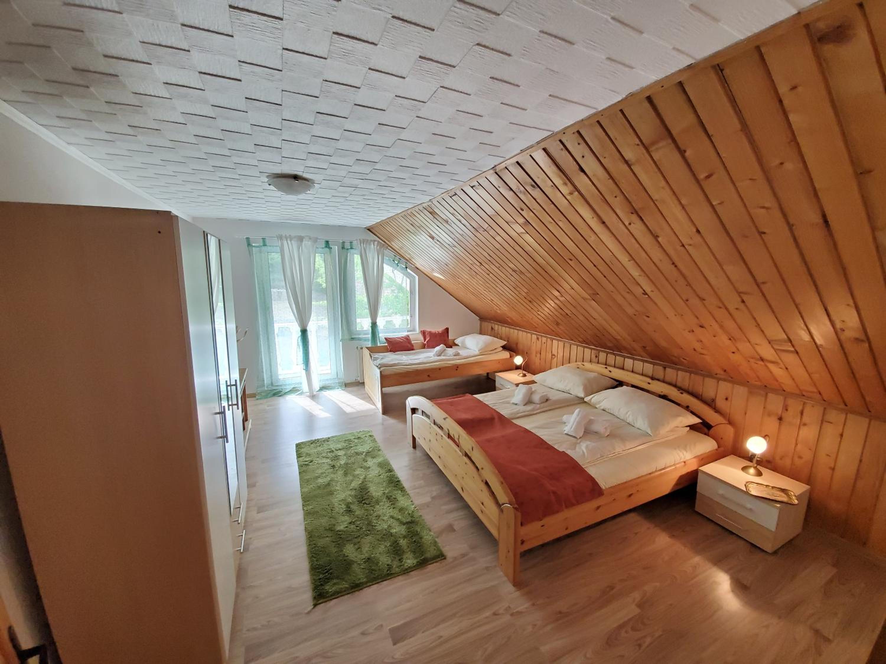 Twin Room with Balcony - Photo 1